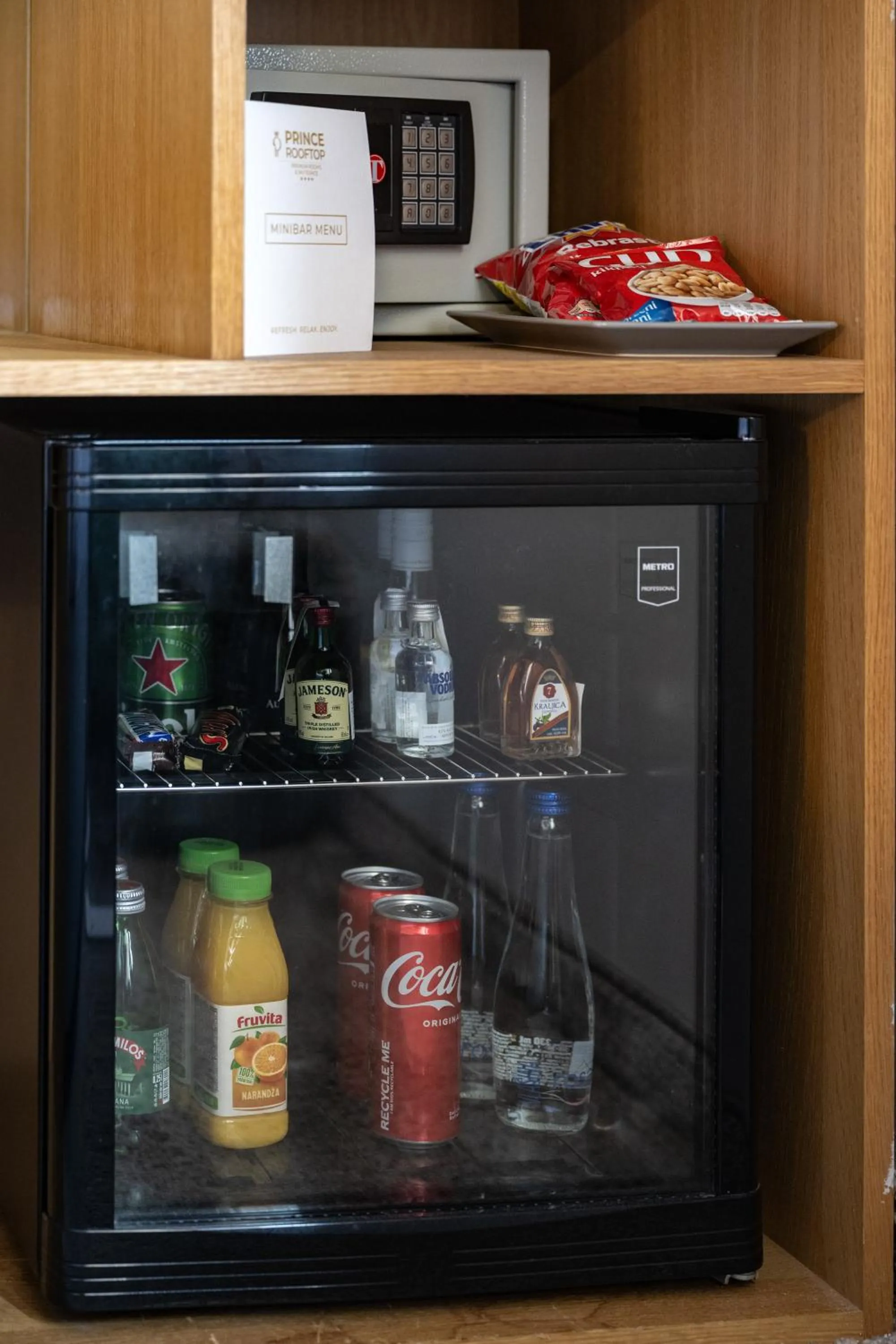 oven in Prince Rooftop