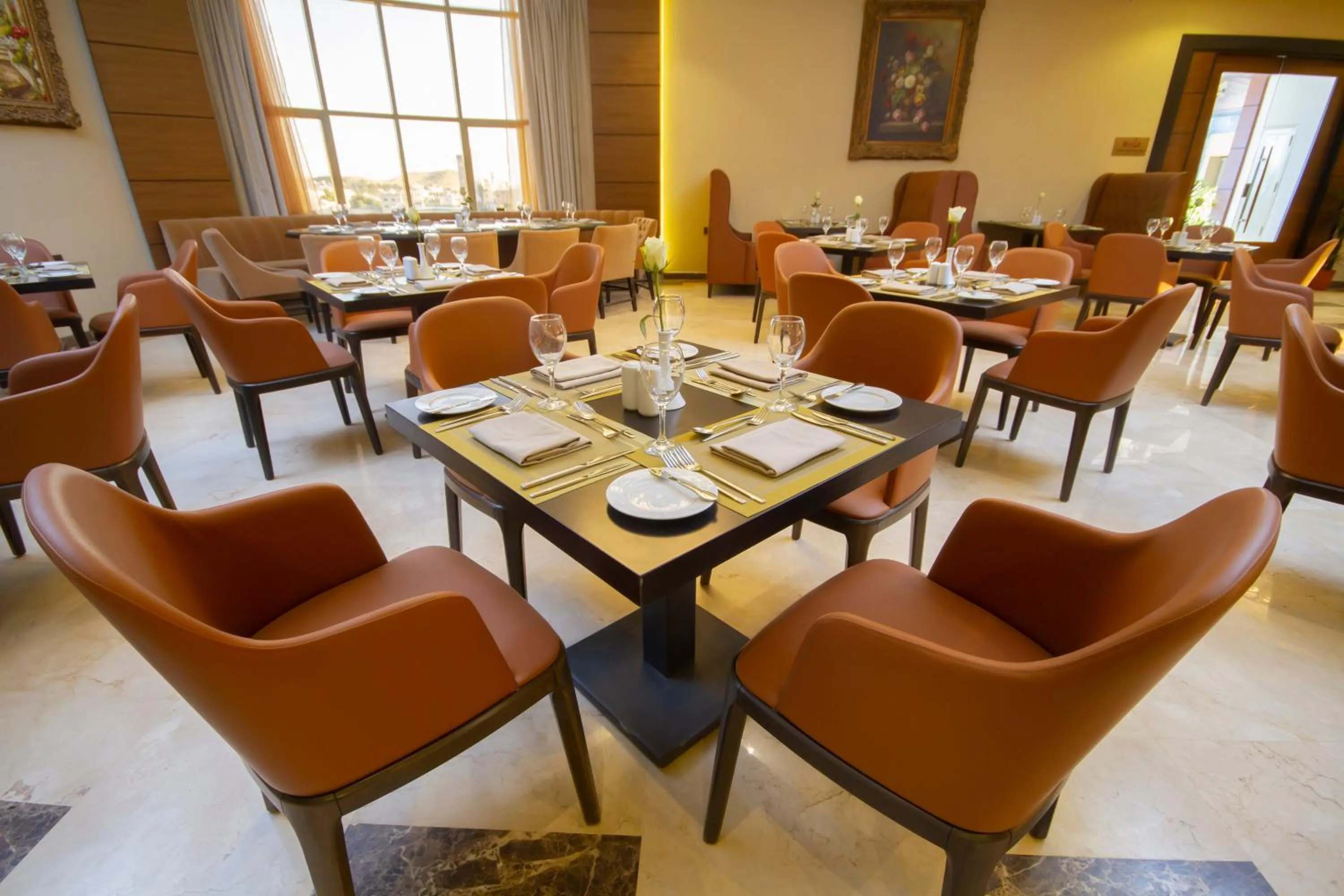 Restaurant/places to eat in Cloud City Hotel