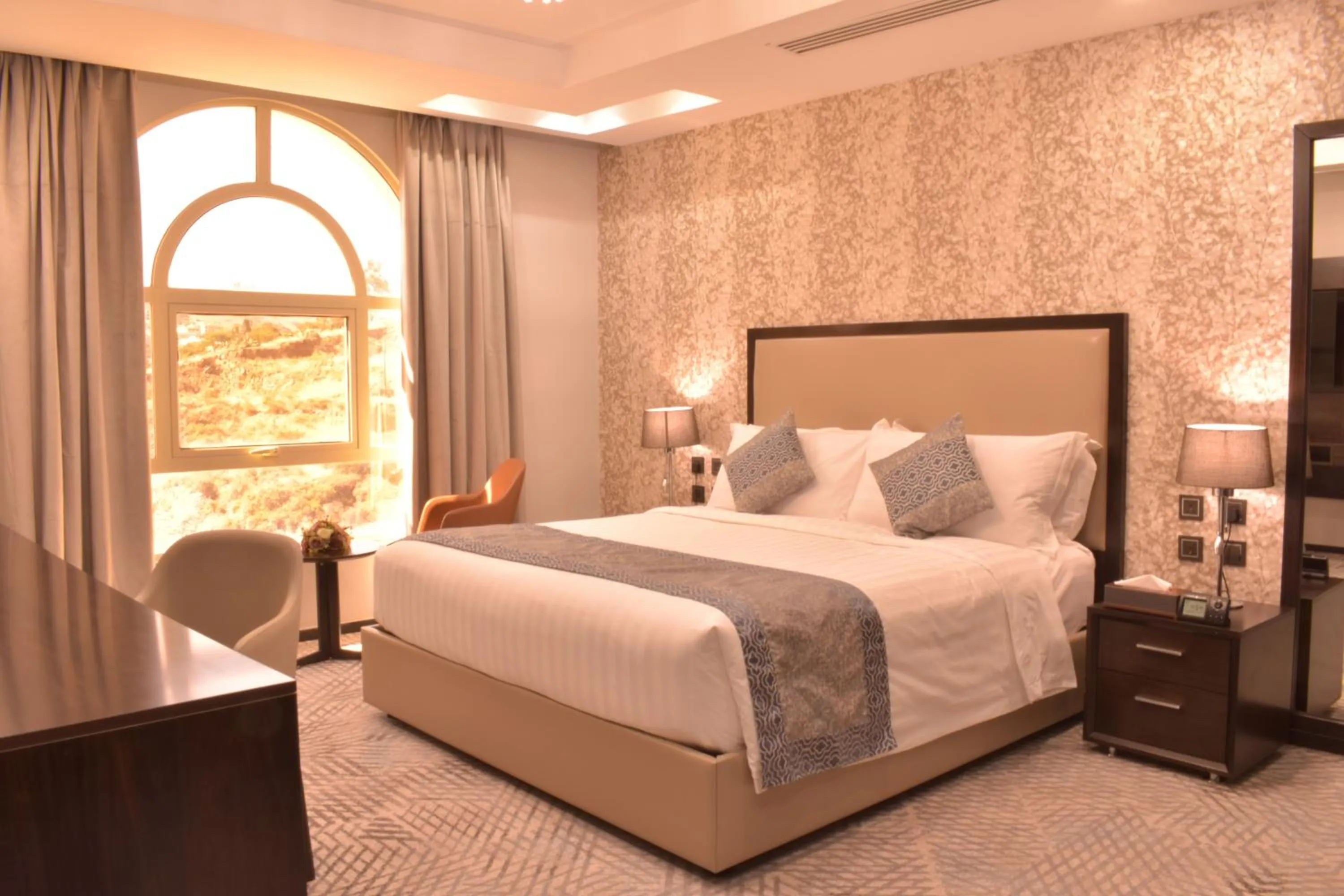 Bedroom, Bed in Cloud City Hotel