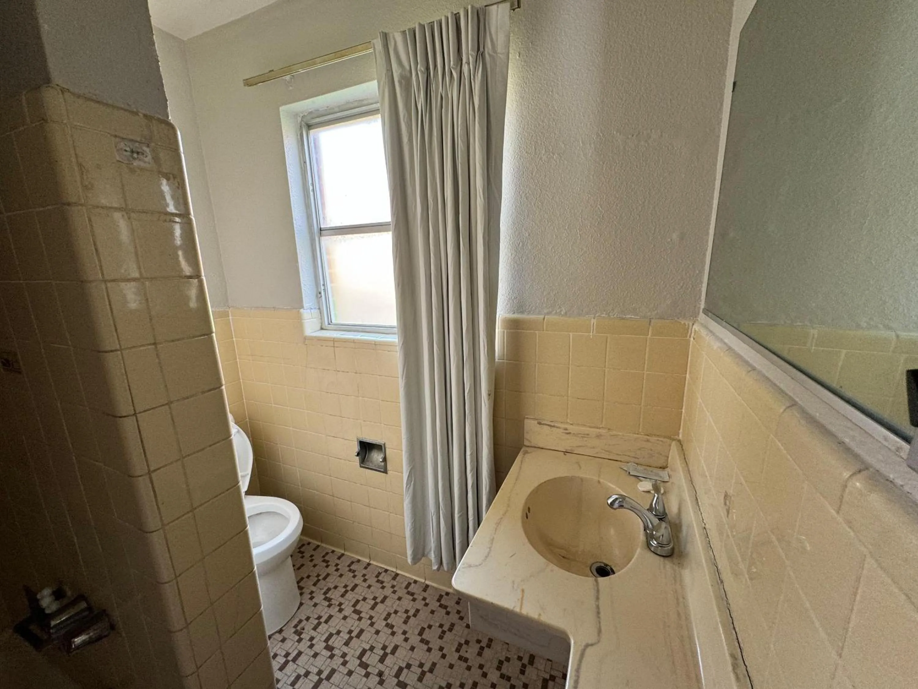 Bathroom in Travel Inn Danville