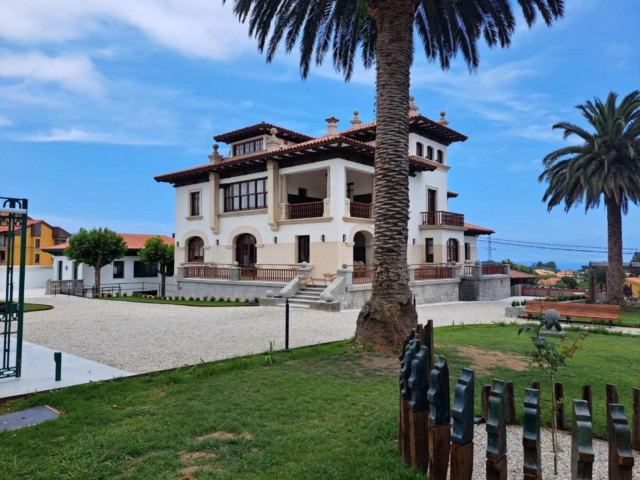 Property building in Hotel El Rosal de Cudillero