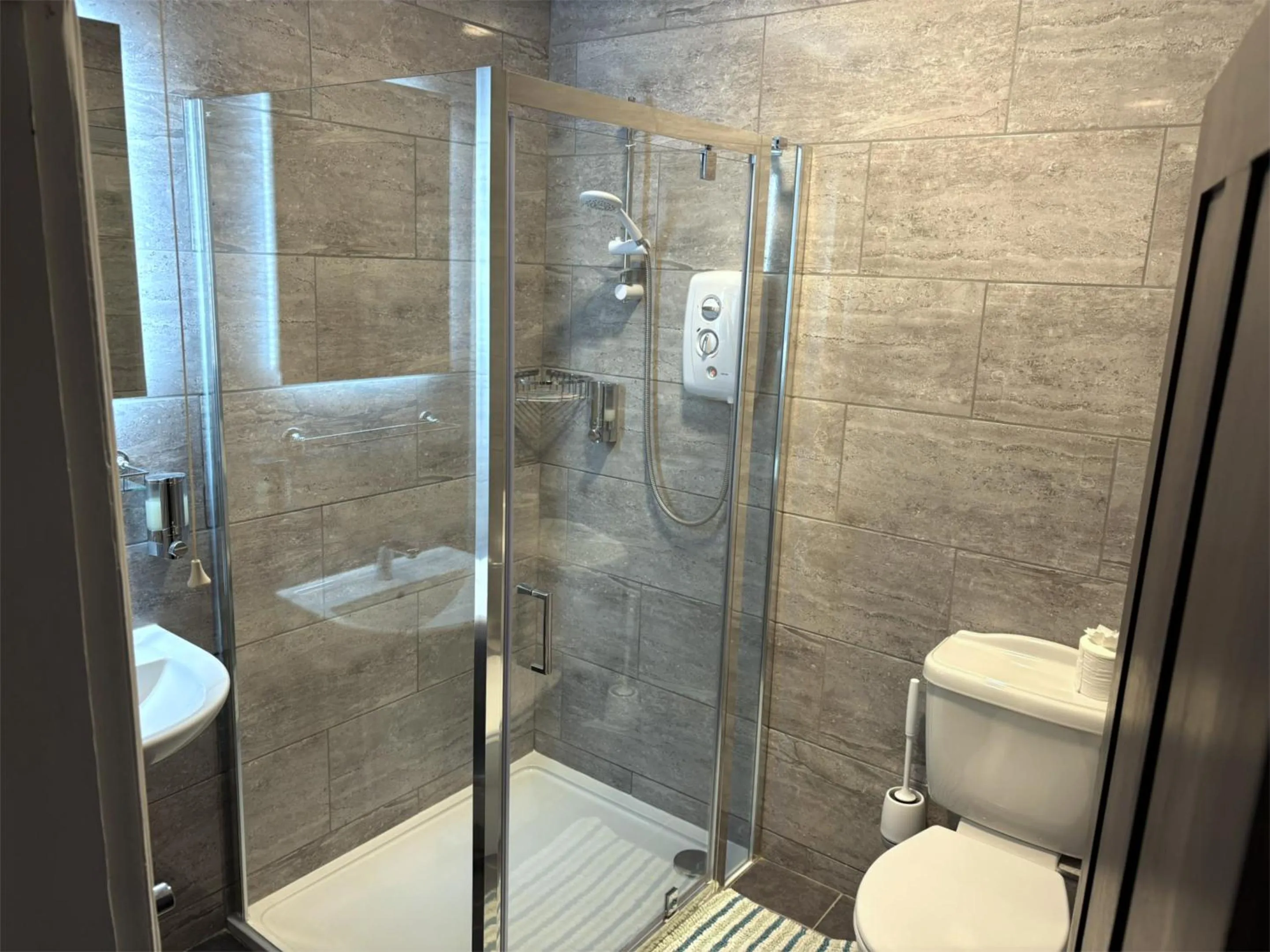 Bathroom in The Dove Inn