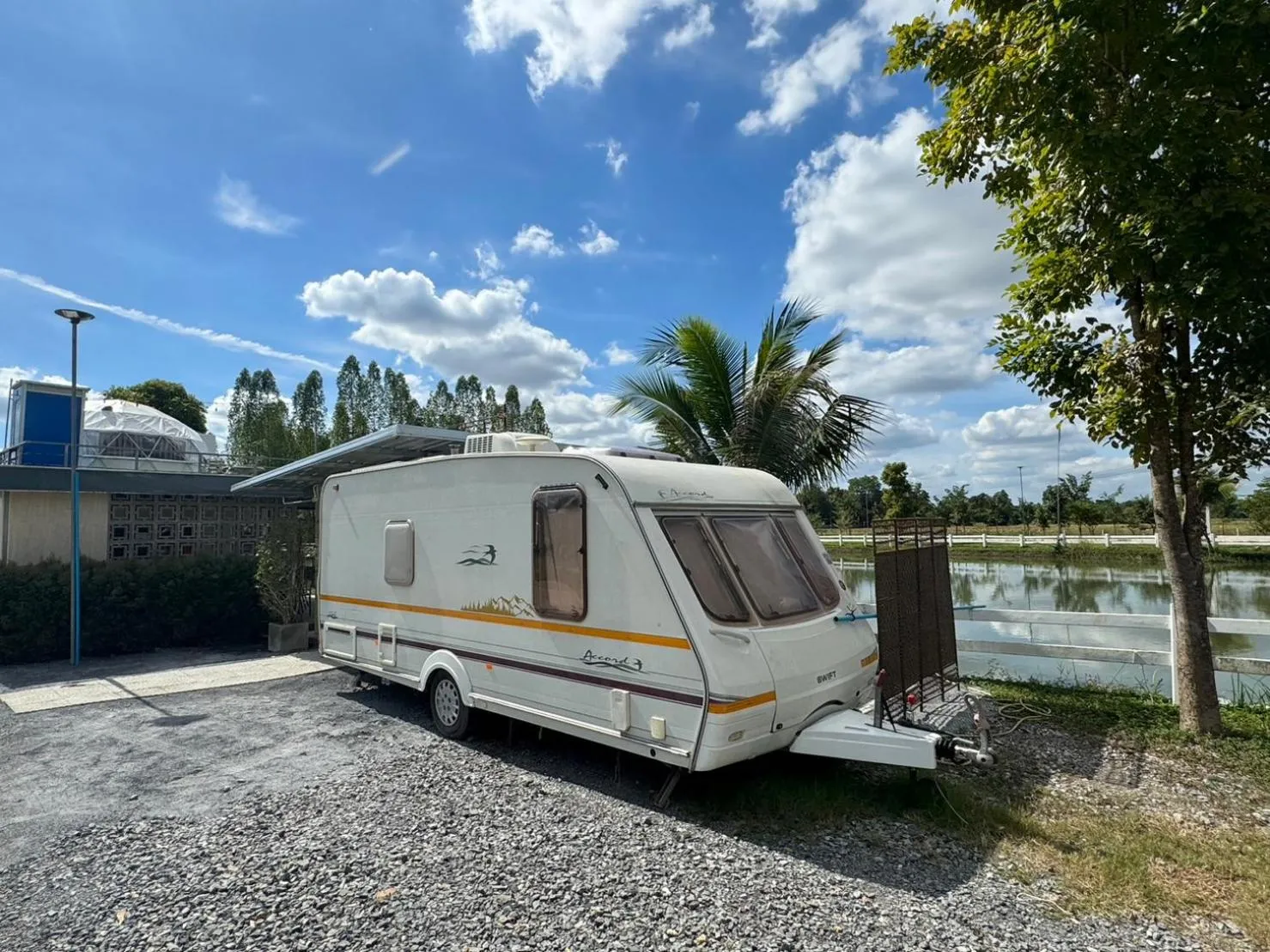 Day in Hi Creek Resort