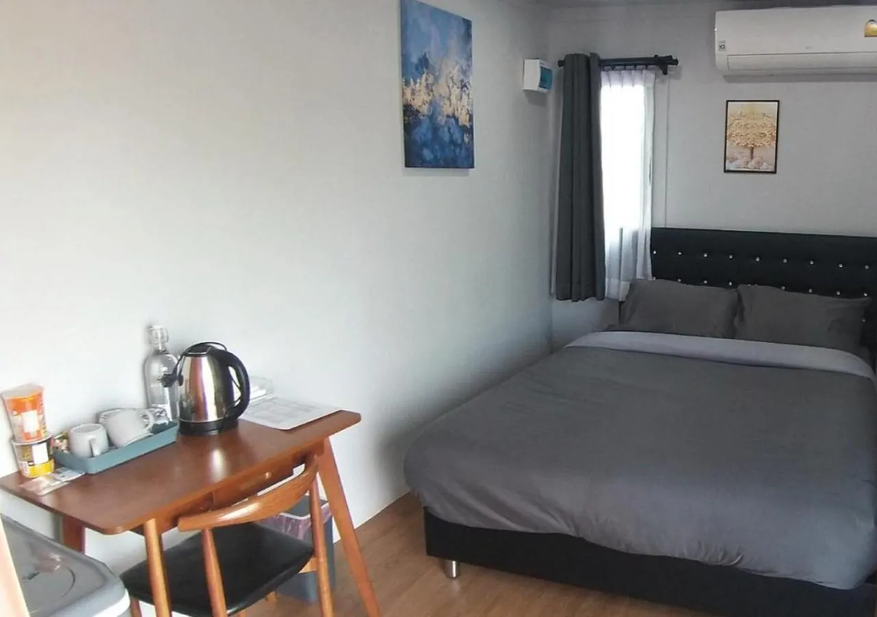 Bed in Hi Creek Resort