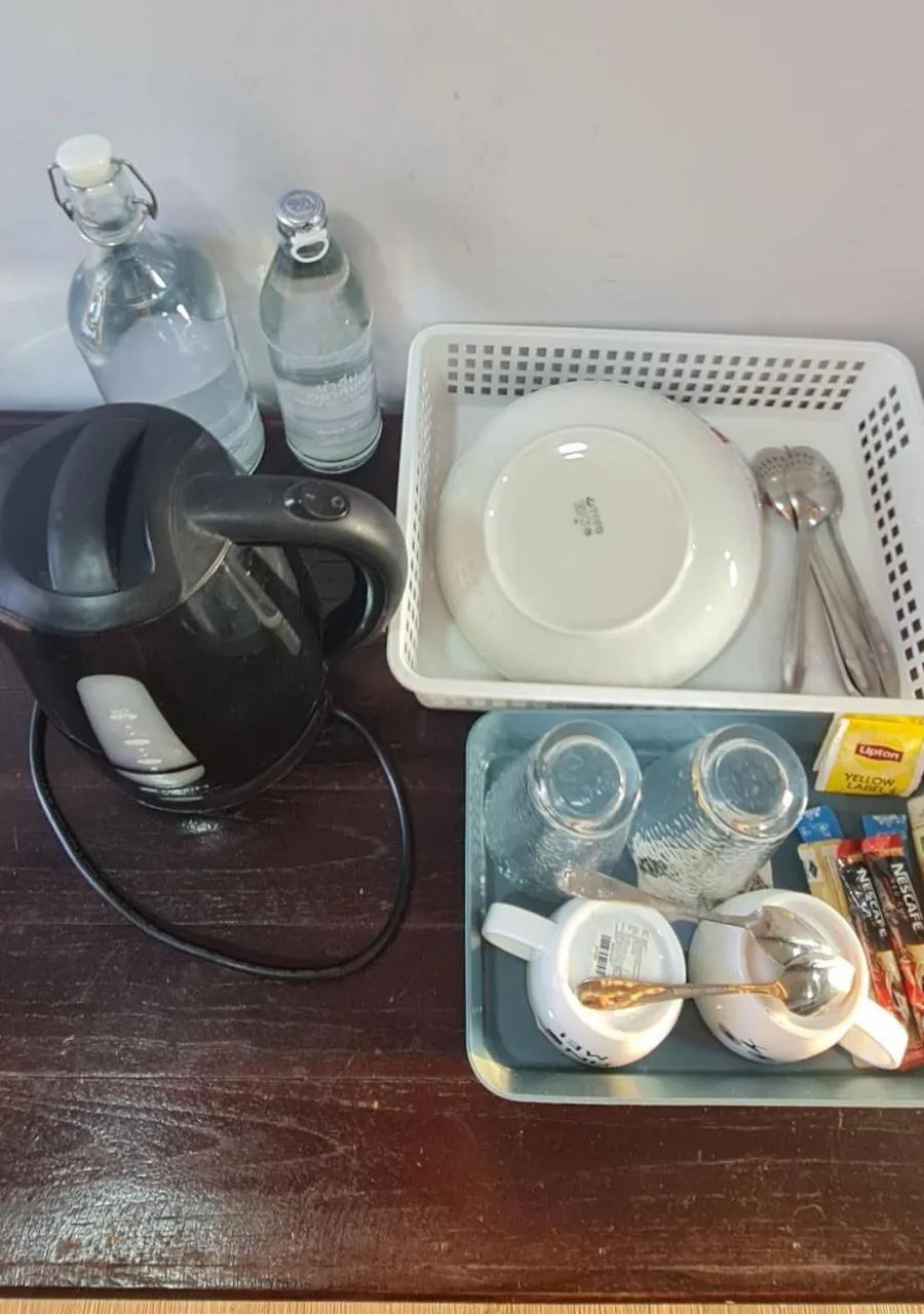 Coffee/tea facilities in Hi Creek Resort