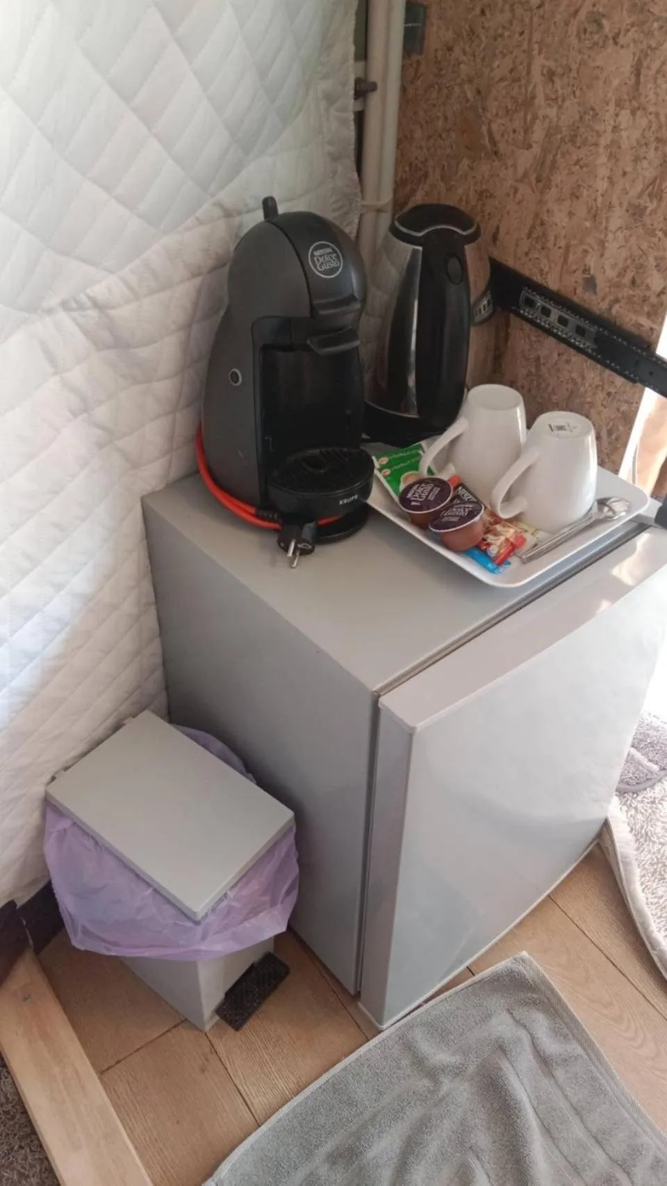 Coffee/tea facilities in Hi Creek Resort