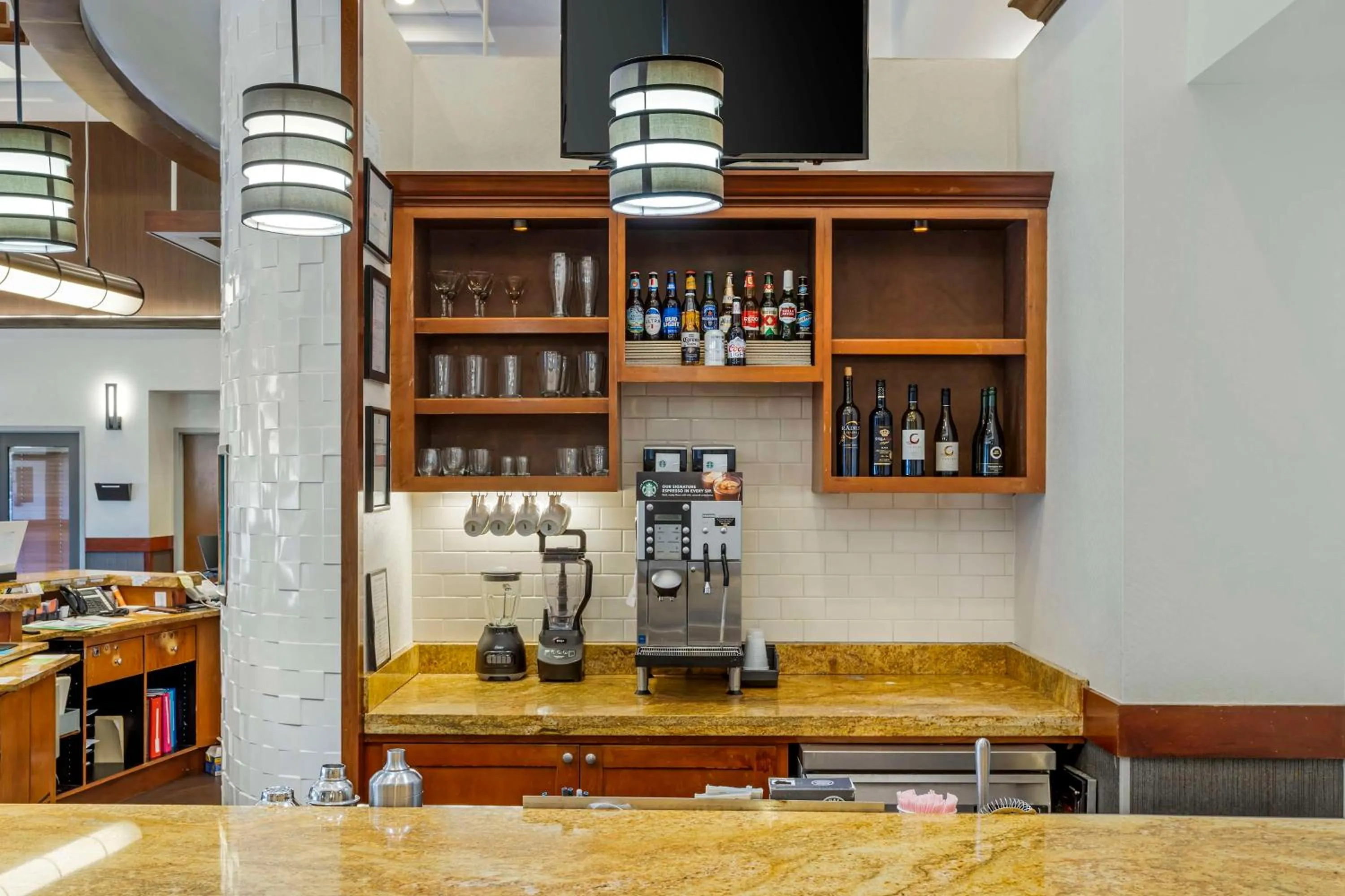 Restaurant/places to eat in Hyatt Place Houston-North