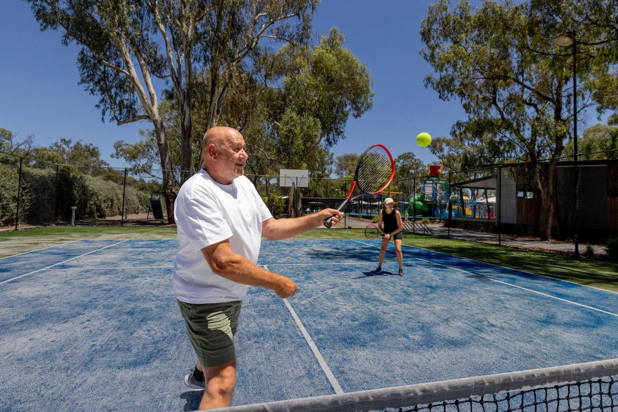 Tennis court in Discovery Parks - Renmark Riverfront