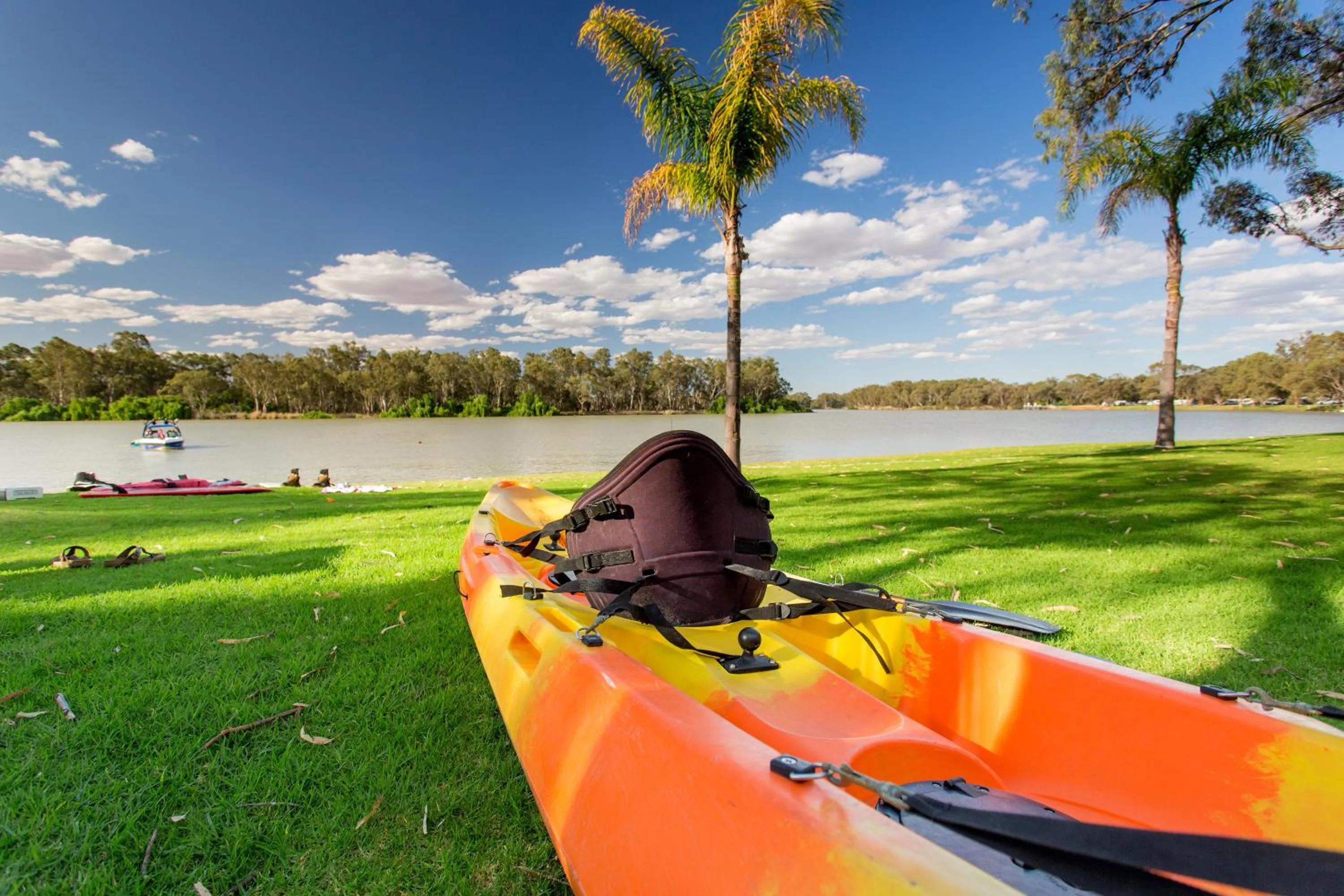 Summer in Discovery Parks - Renmark Riverfront
