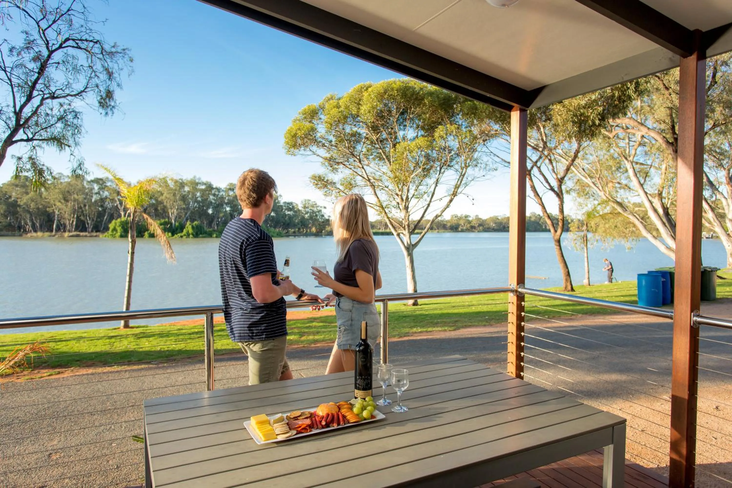 Guests in Discovery Parks - Renmark Riverfront