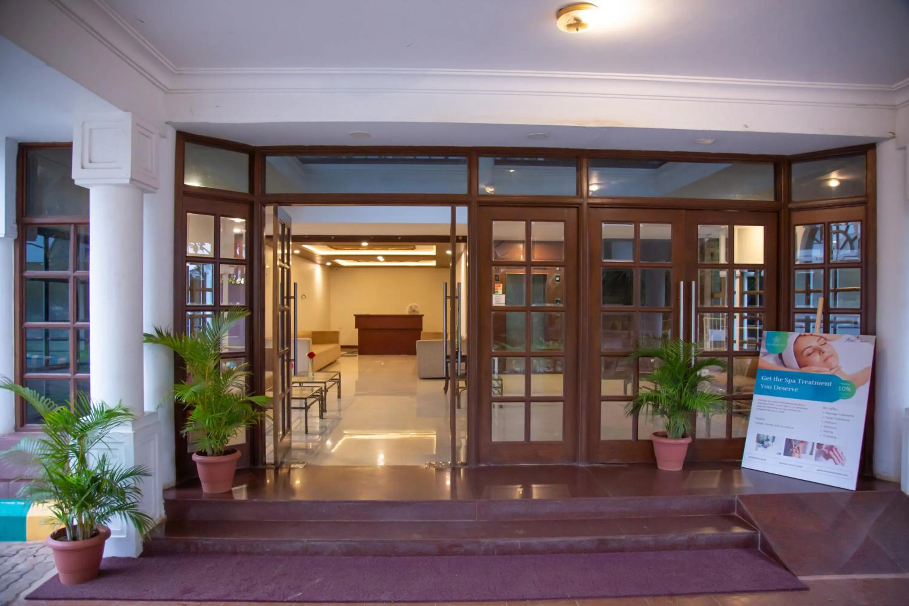 Facade/entrance in Naveen Residency