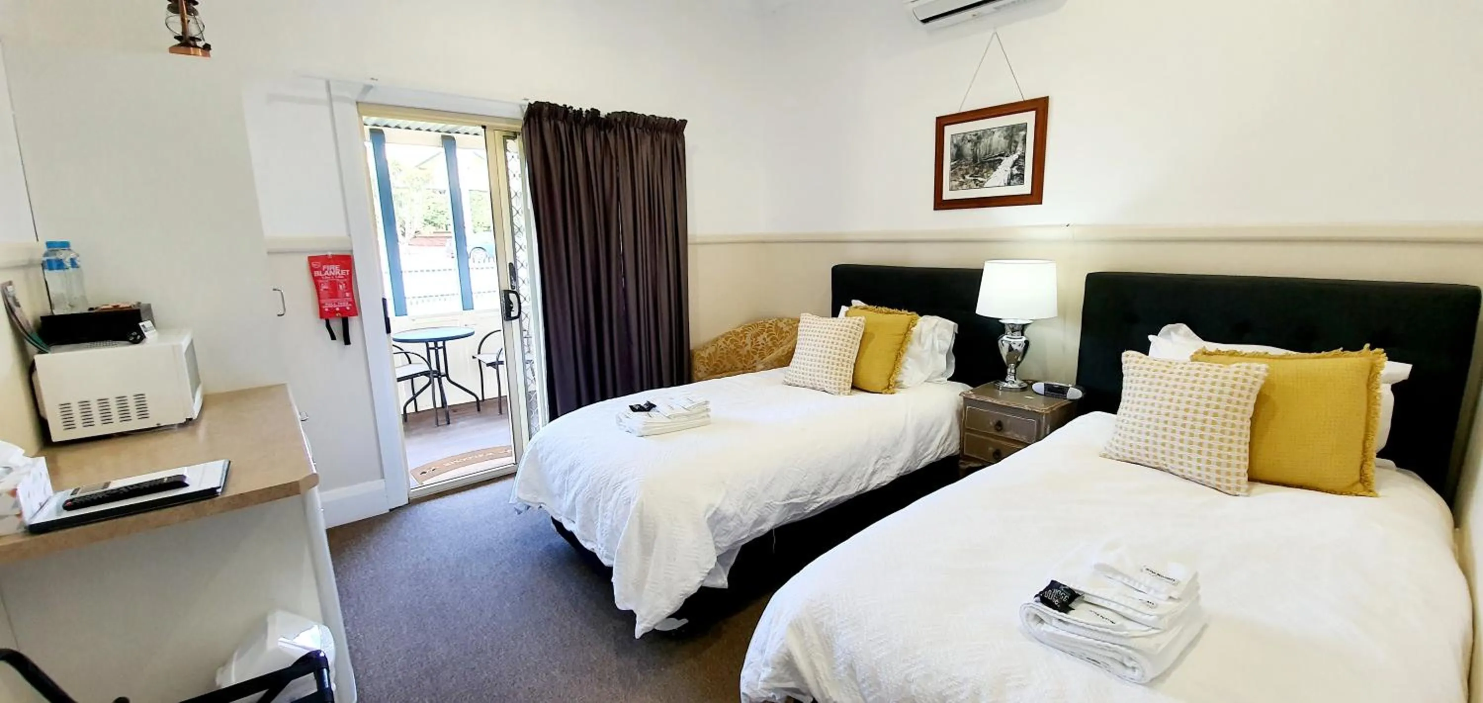 Photo of the whole room, Bed in Coppers Hill Private Accommodation