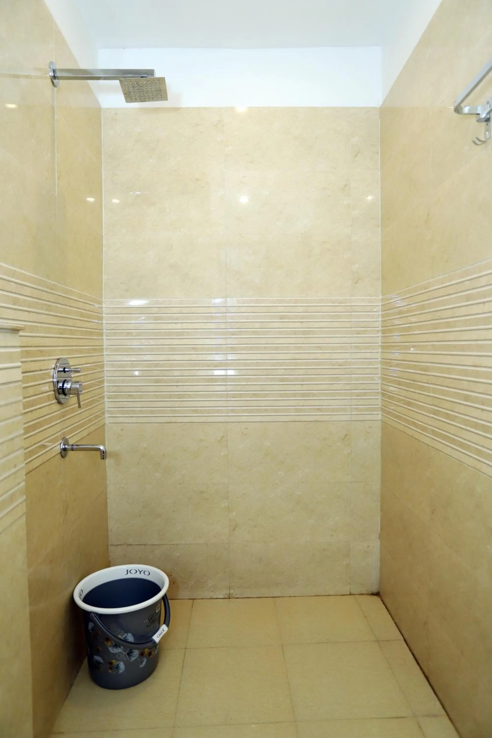 Shower in VRINDAVAN GUEST HOUSE