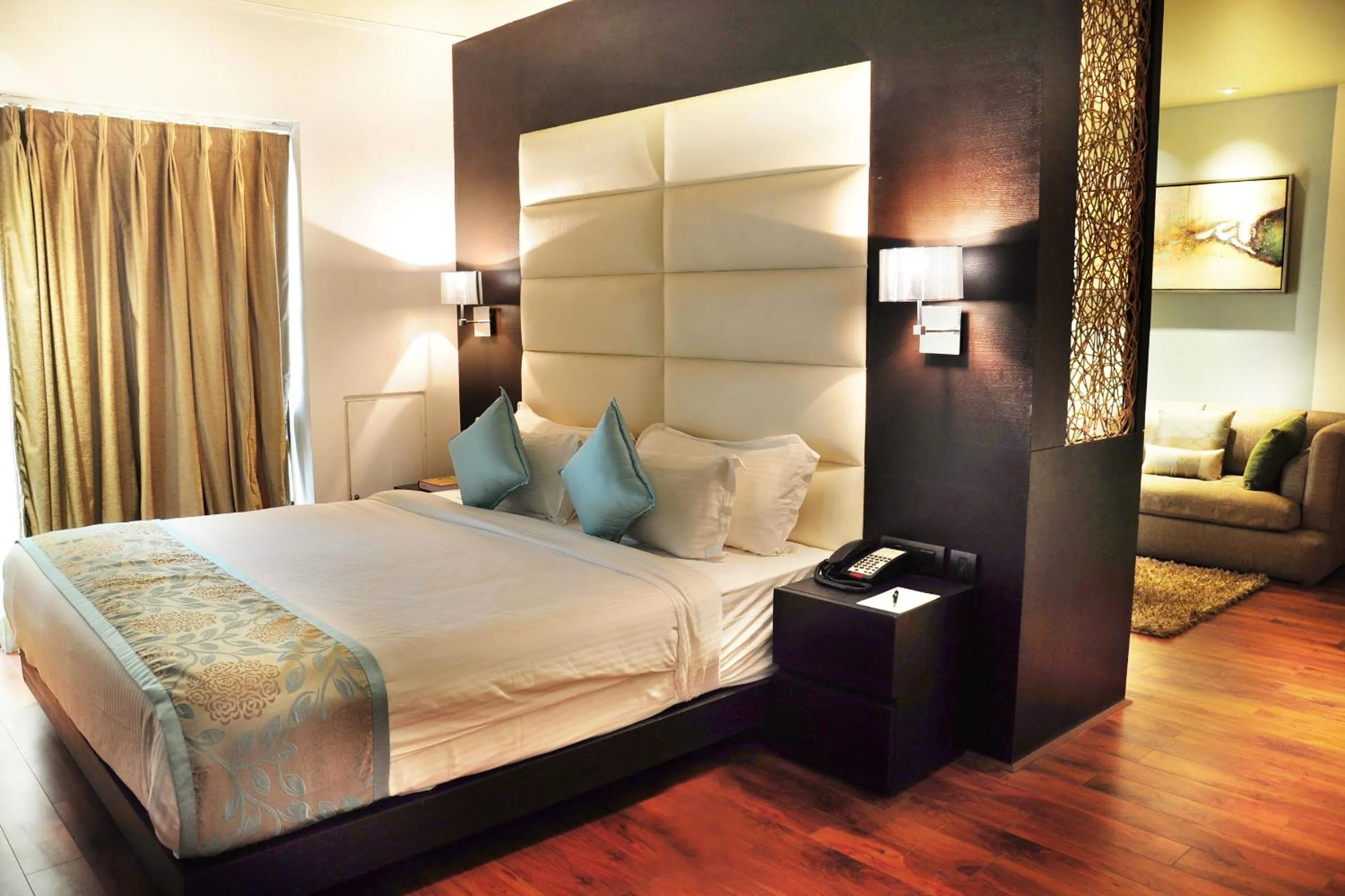 Bedroom, Bed in Hotel Senses