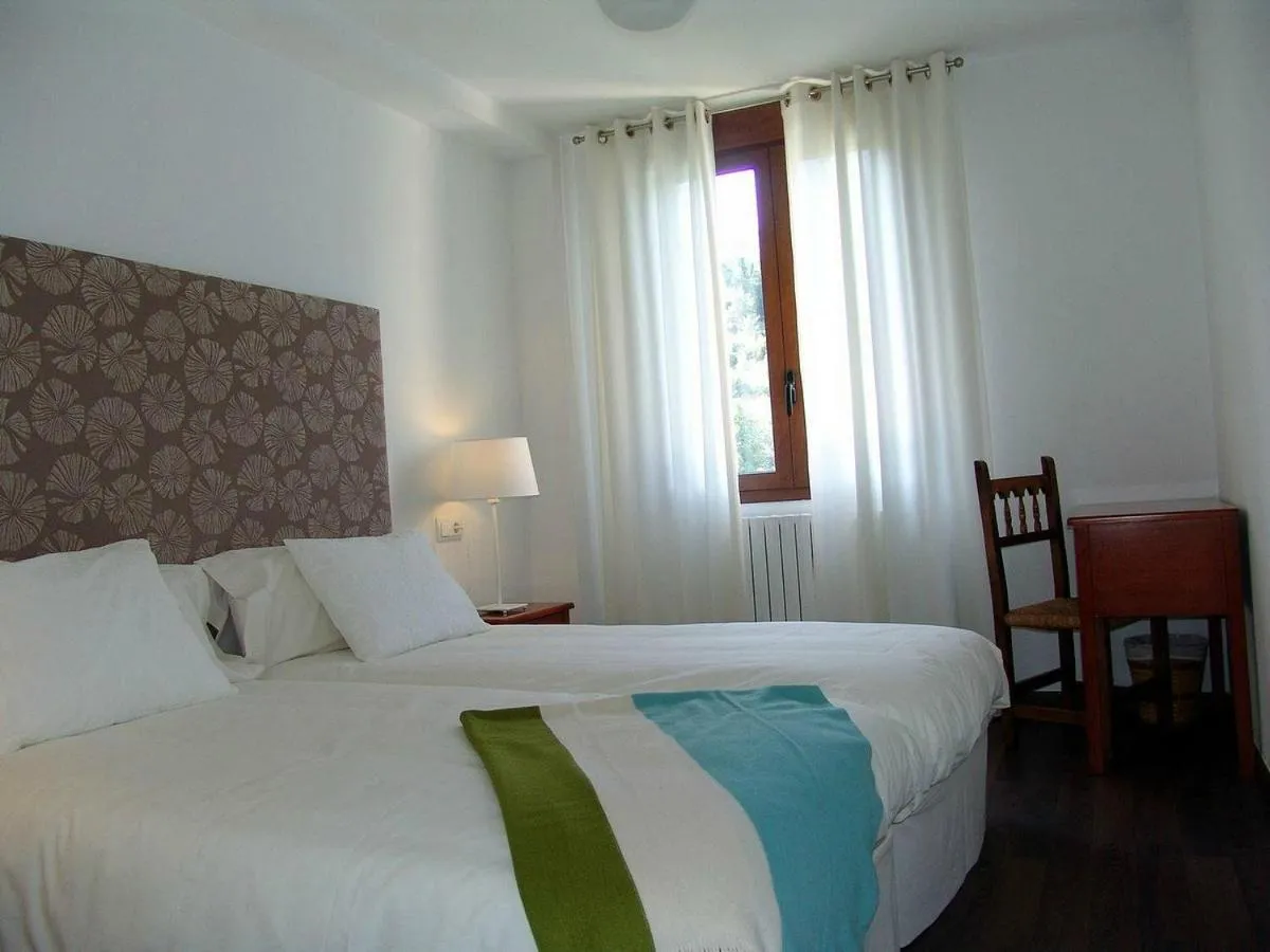Bed in Hotel-Restaurante Badain