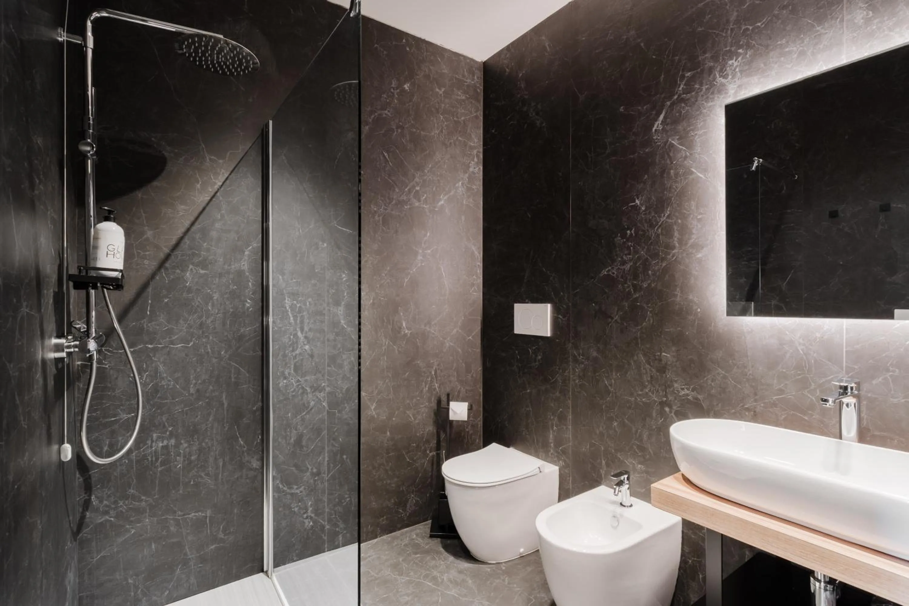 Bathroom in Glass House - Smart Rooms & Parking