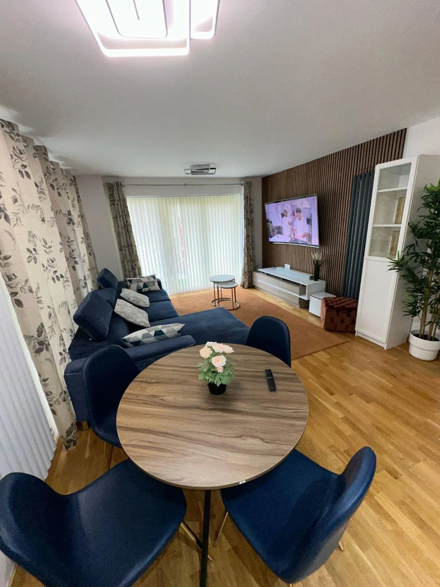 little hideout, Luxury Apartment