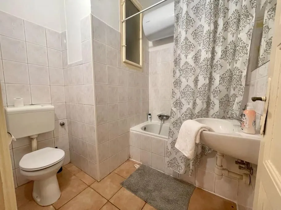 Bathroom in Central Market Apartments