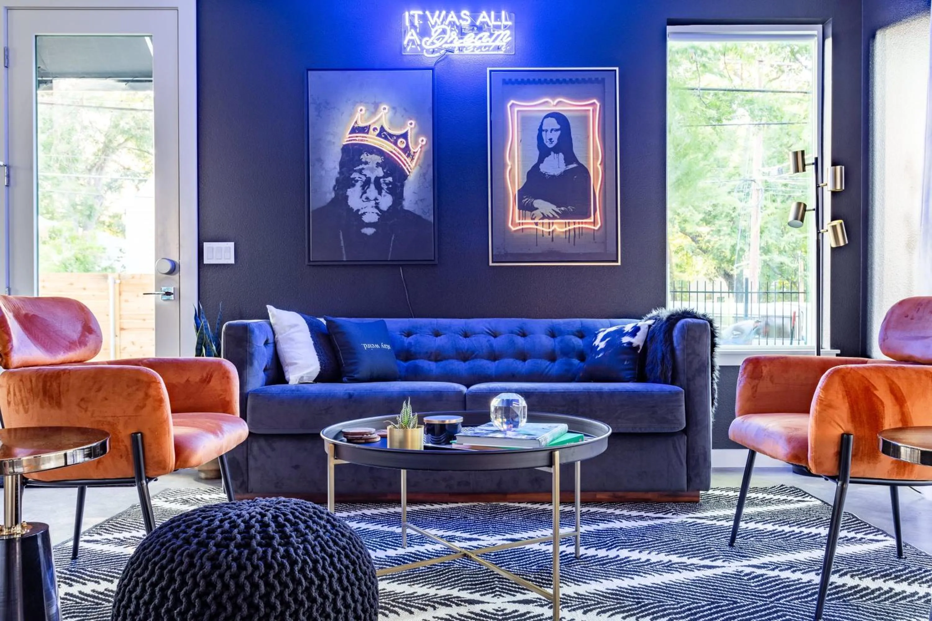 Living room in Insa Worthy Two-Home Retreat - Fire Pit, Hot Tub