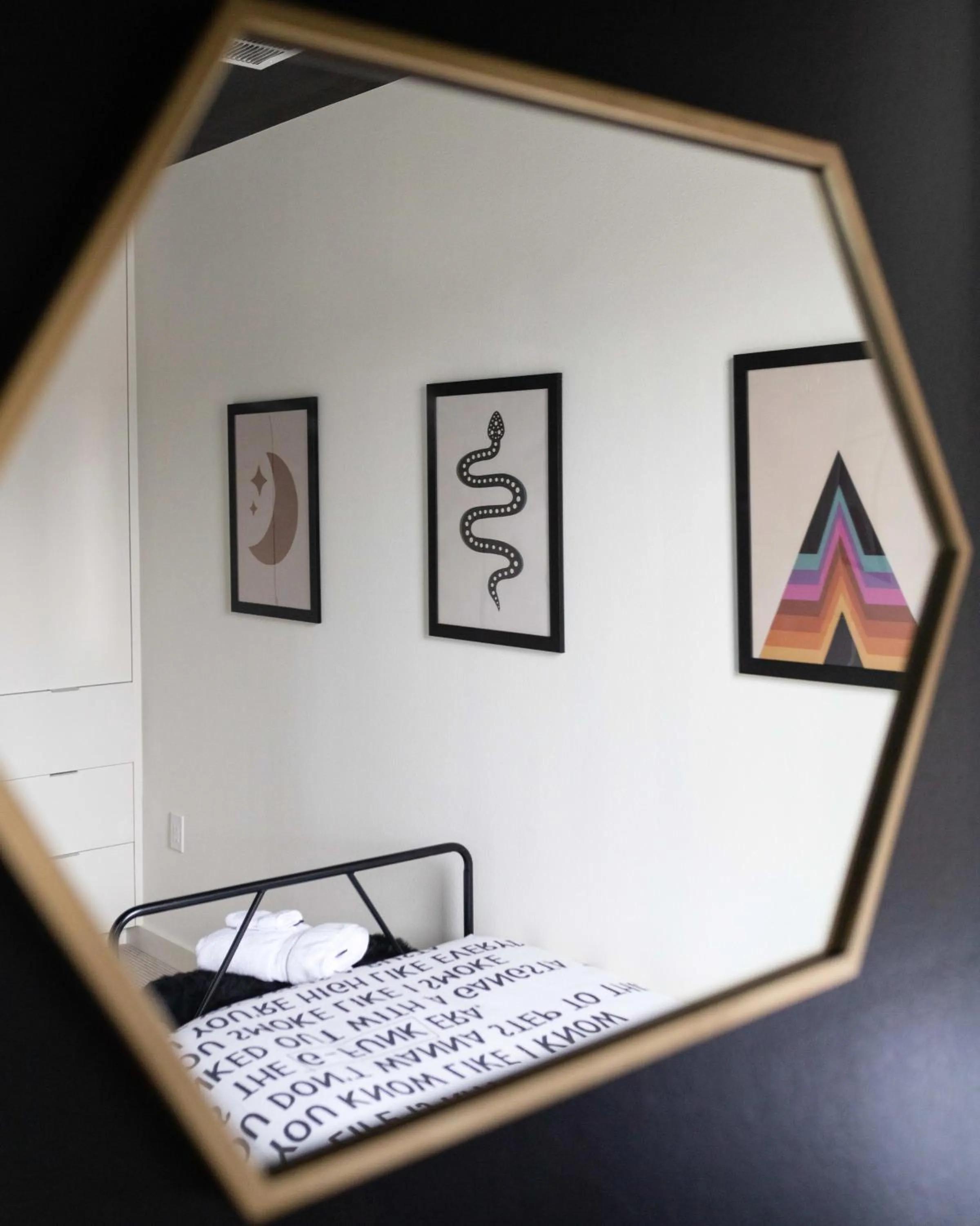 Decorative detail in Insa Worthy Two-Home Retreat - Fire Pit, Hot Tub