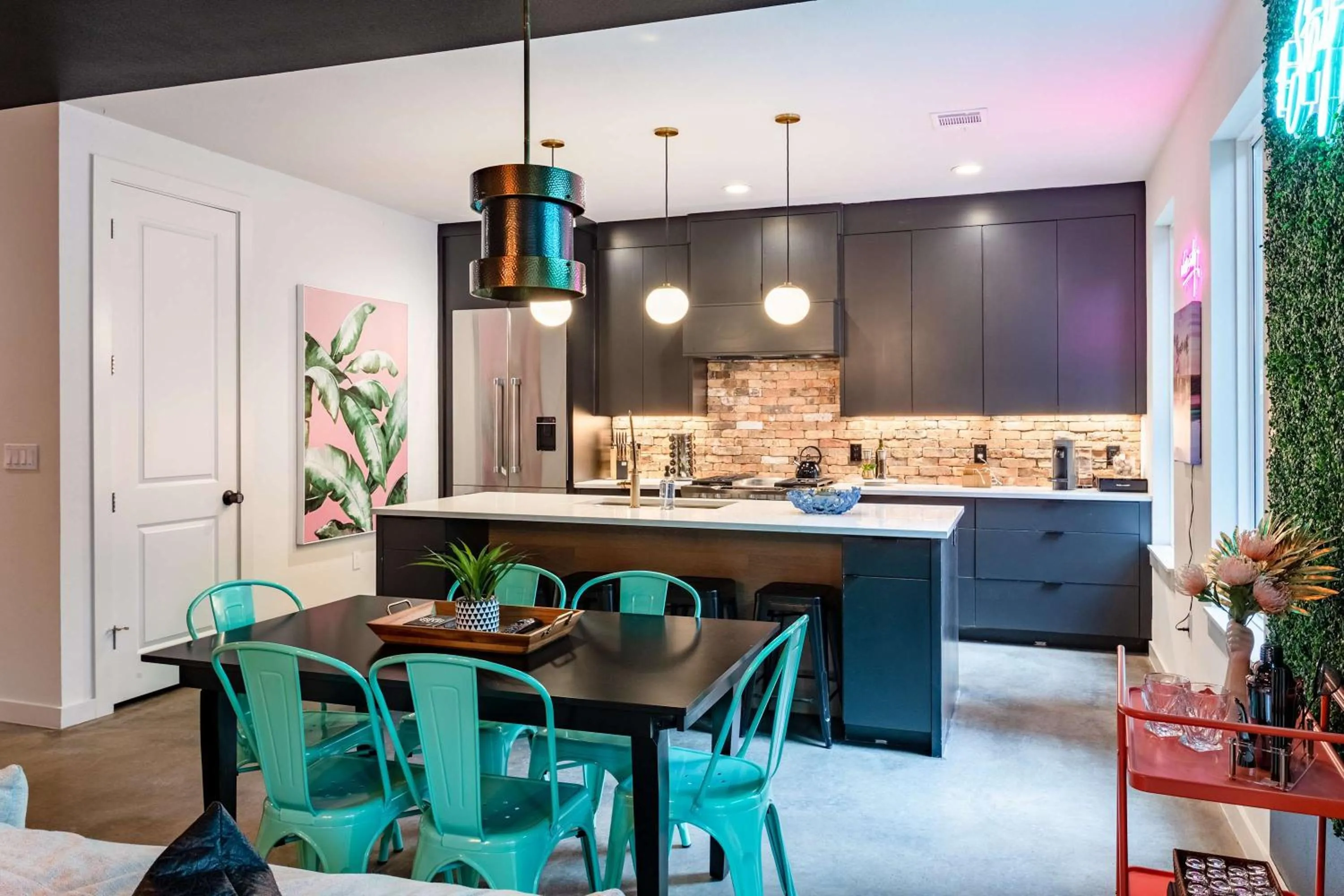 Kitchen or kitchenette in Upstay Luxe Pool Retreat - 7 Min to Rainey St
