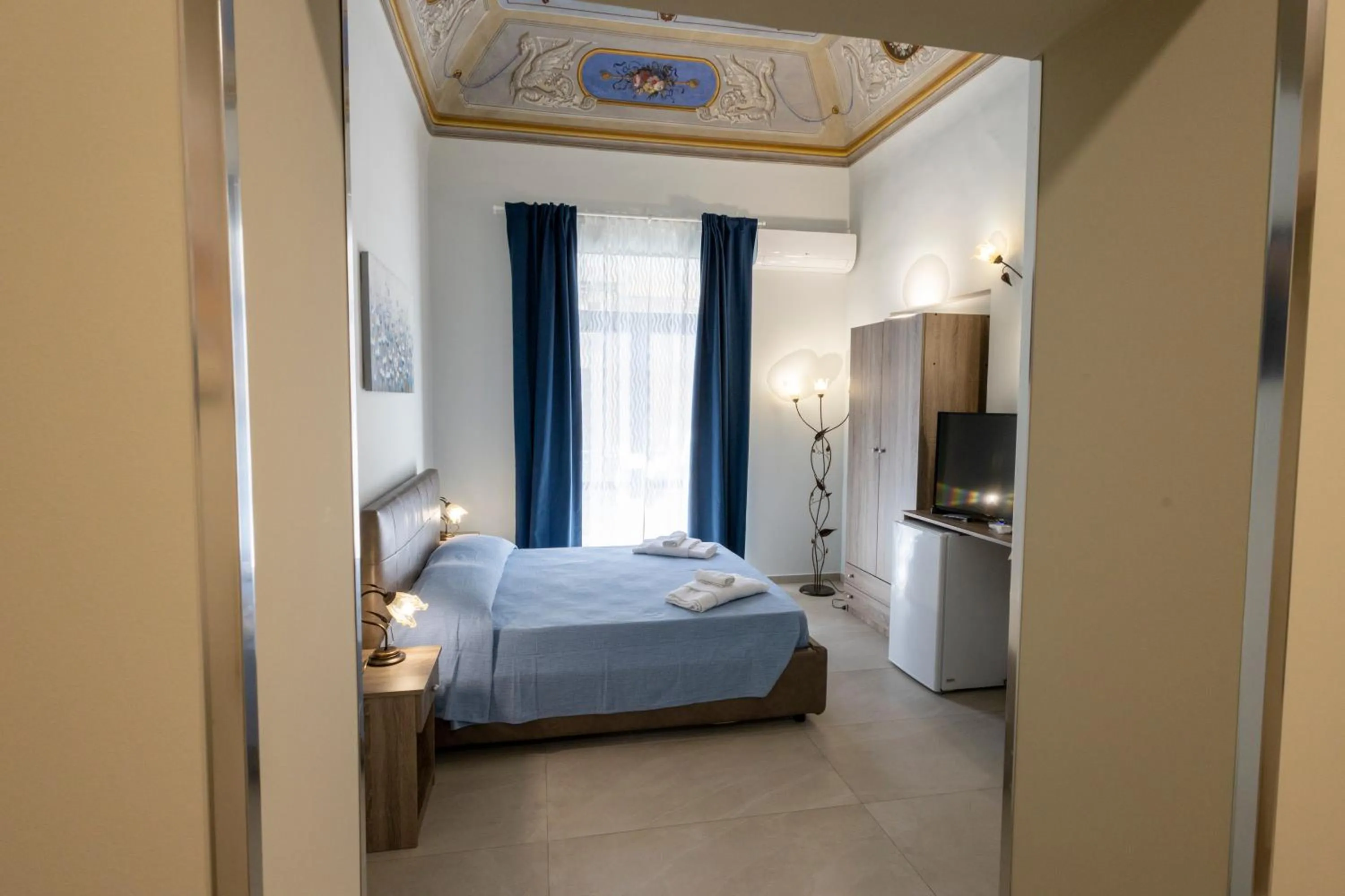 Bed in CATANIA CENTER B&B