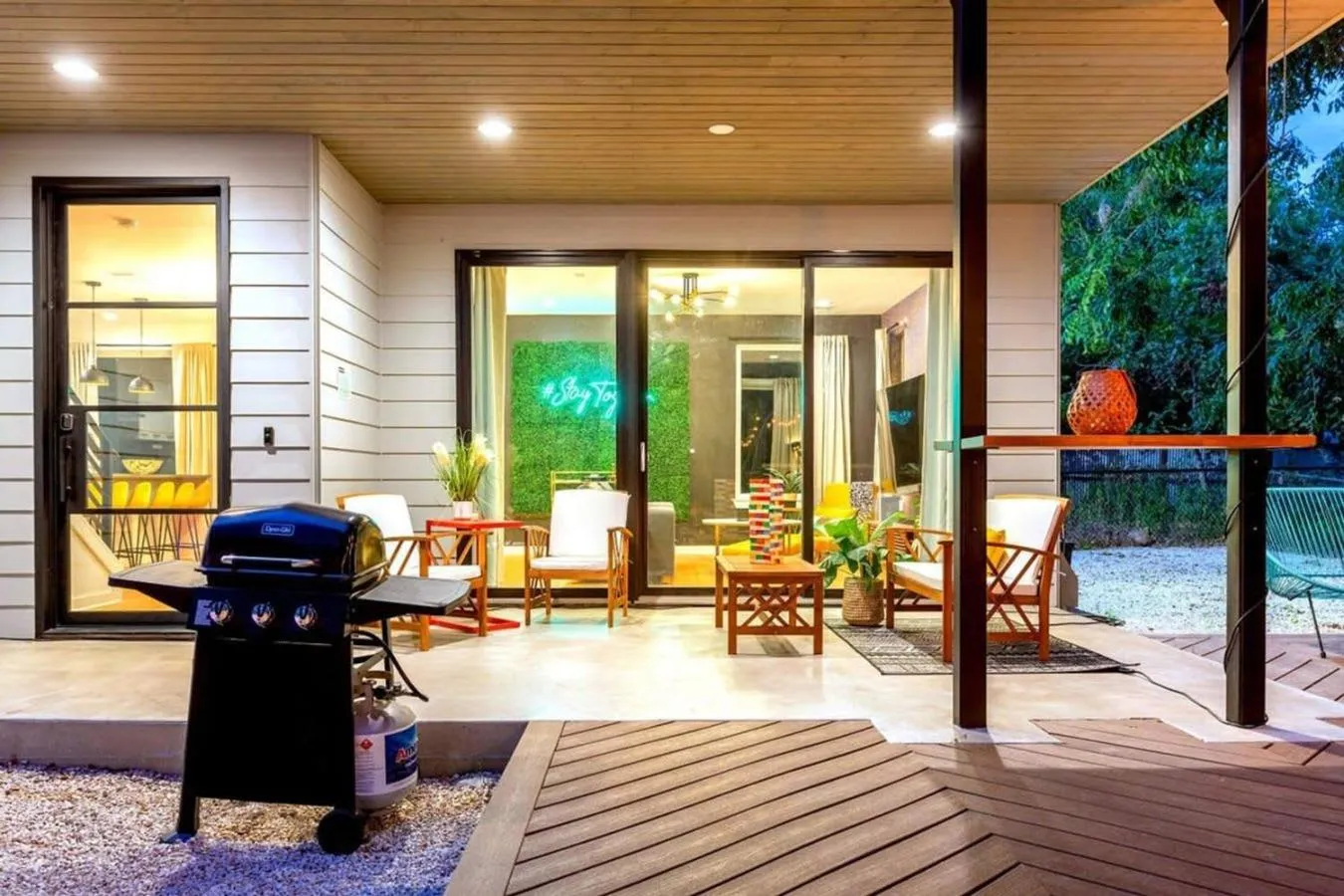 BBQ facilities in Massive 10BR Compound - 6 Min to Downtown Austin