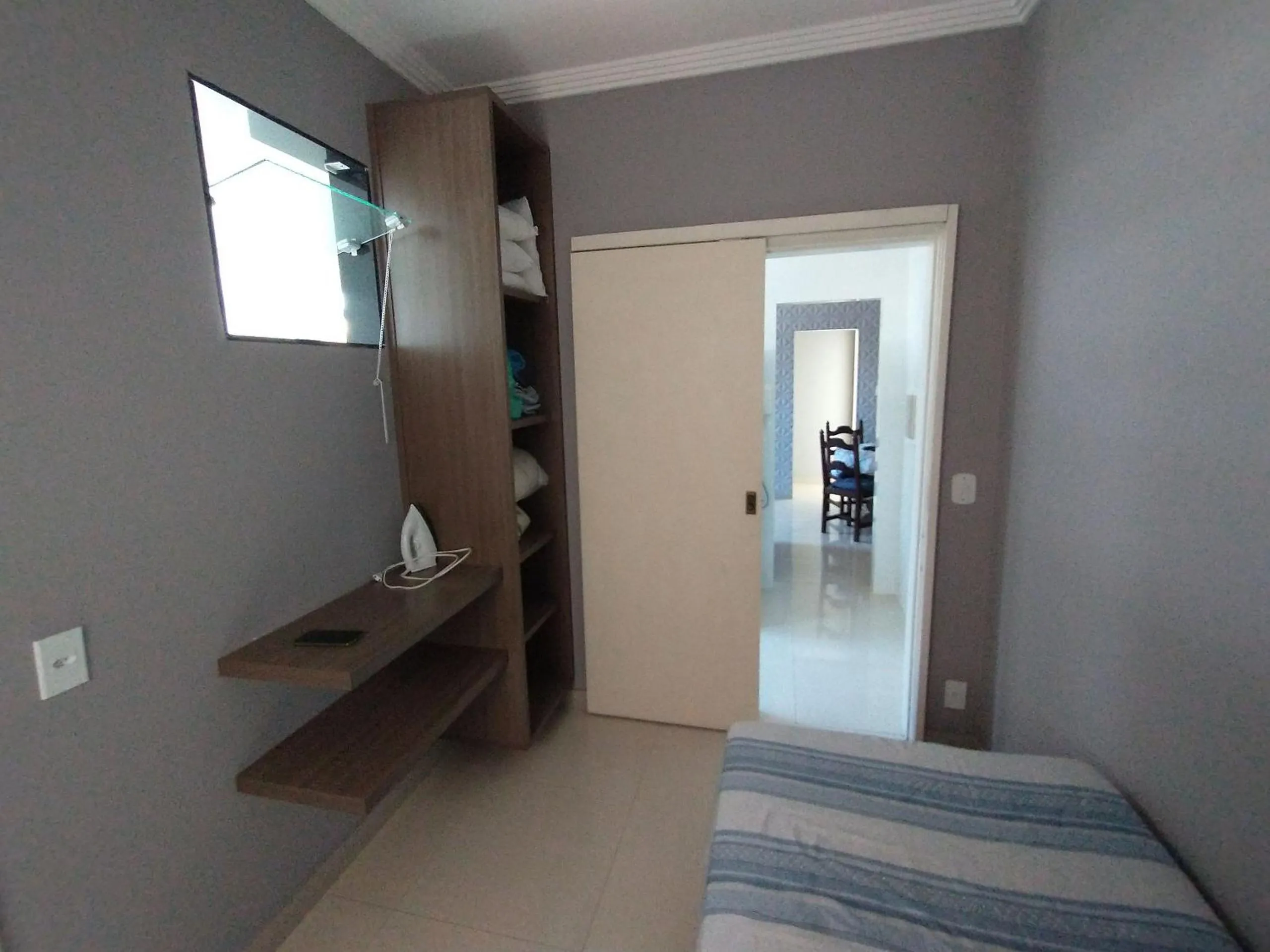 Bedroom, Bed in FORT BEACH, Conheça CABO FRIO em 3 dias a pé e carro no estacionamento