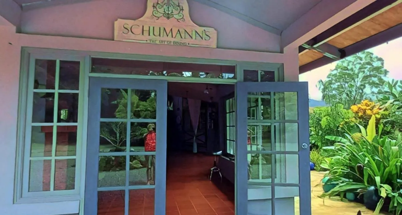 Facade/entrance in SCHUMANN'S RESORT & PARK