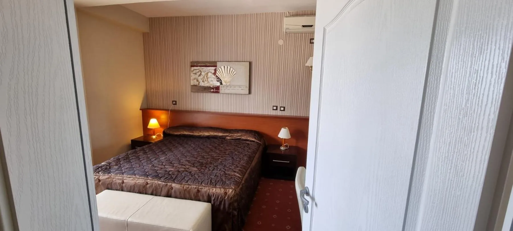 Bed in Hotel Bluebell