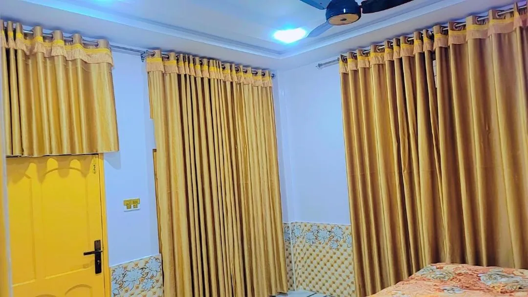 Bed in Hotel Miandam Palace