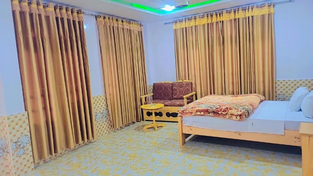 Bed in Hotel Miandam Palace
