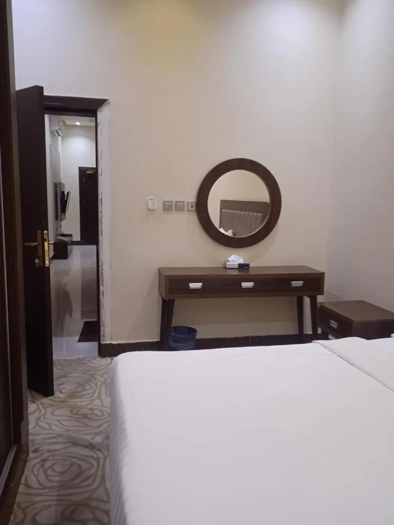 Bed in Quiet Rooms 7