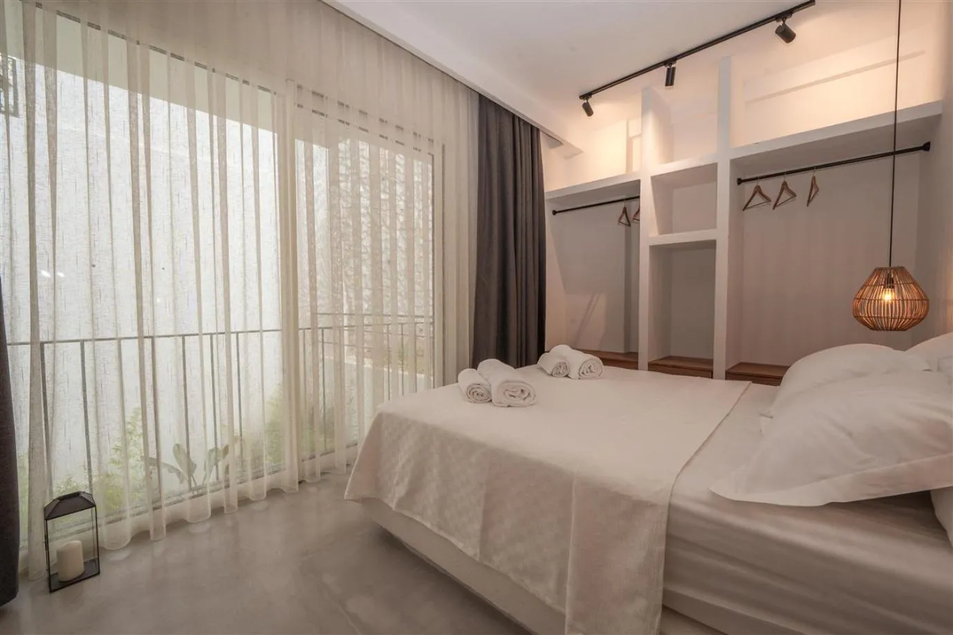 Bed in Gizz Suites City