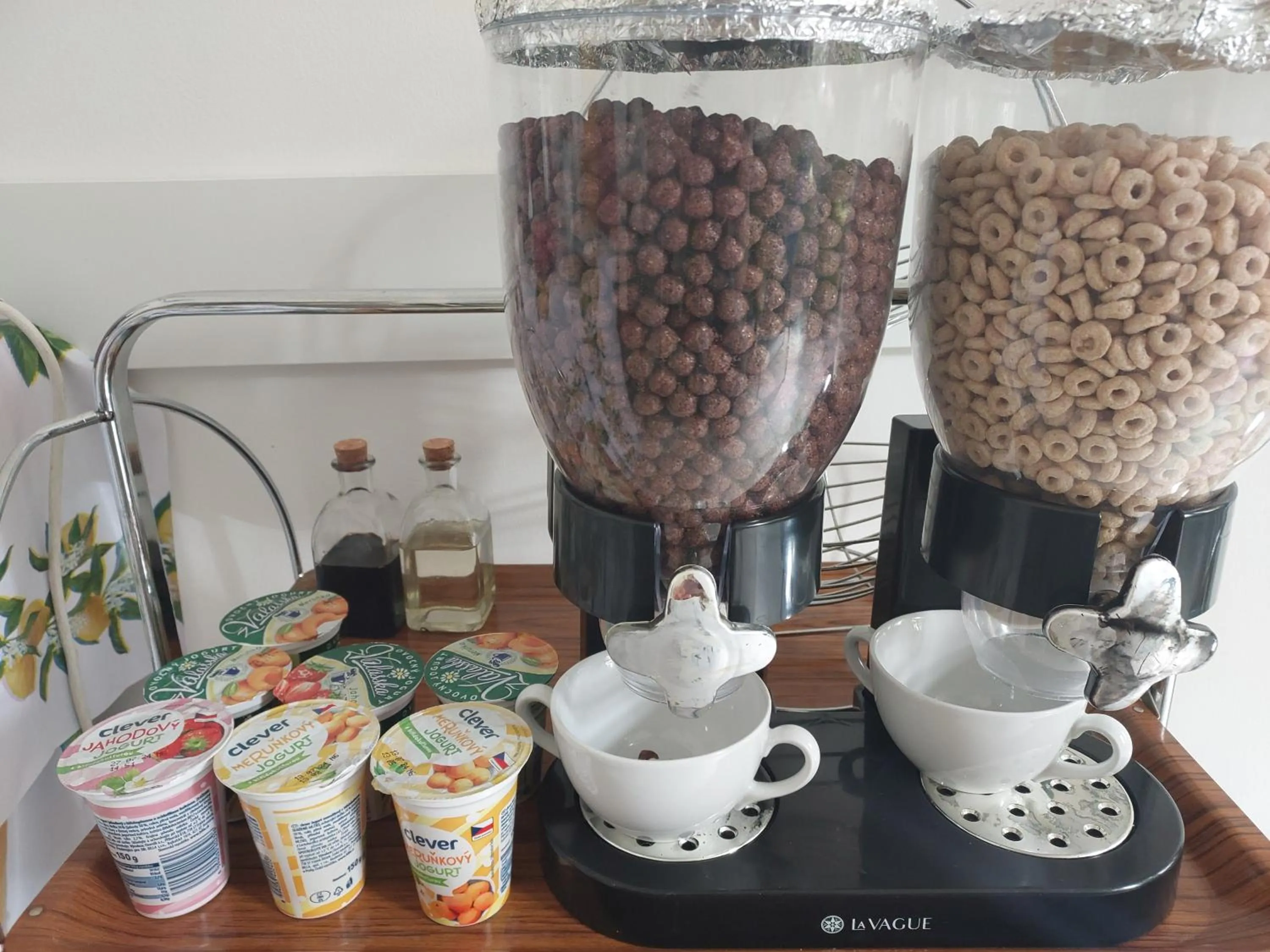 Buffet breakfast in Hotel Asila