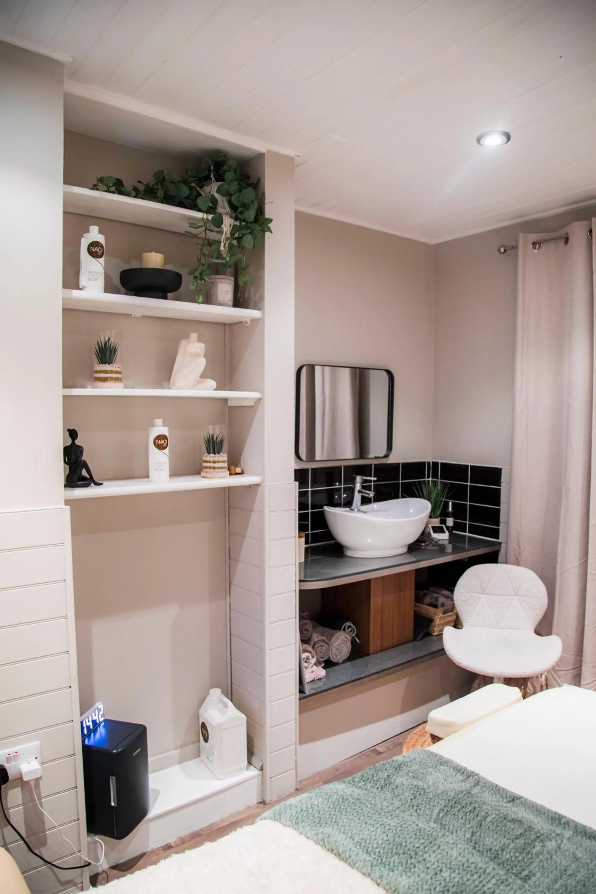 Massage in Mercure Hull Grange Park Hotel