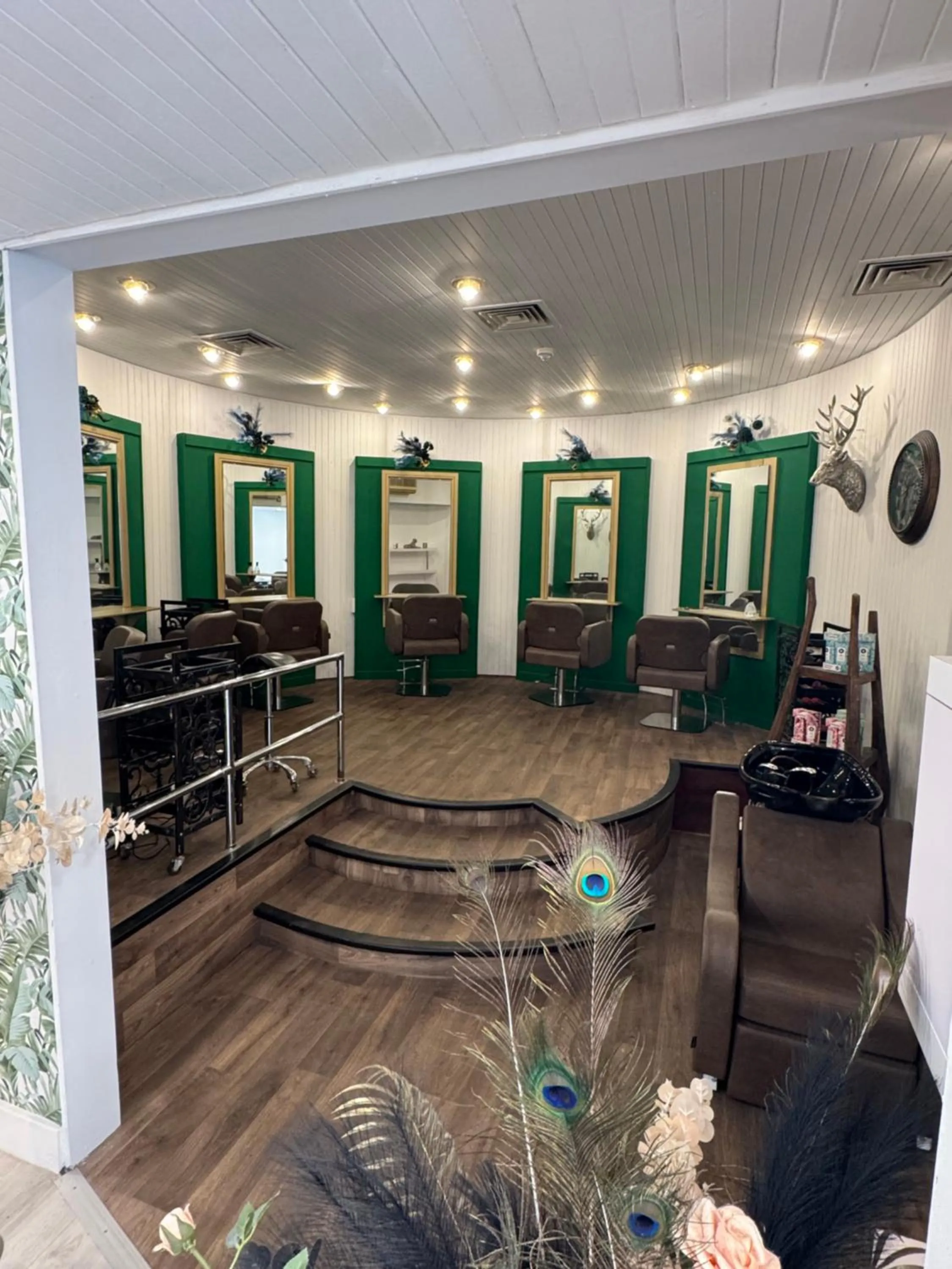 hair dresser in Mercure Hull Grange Park Hotel