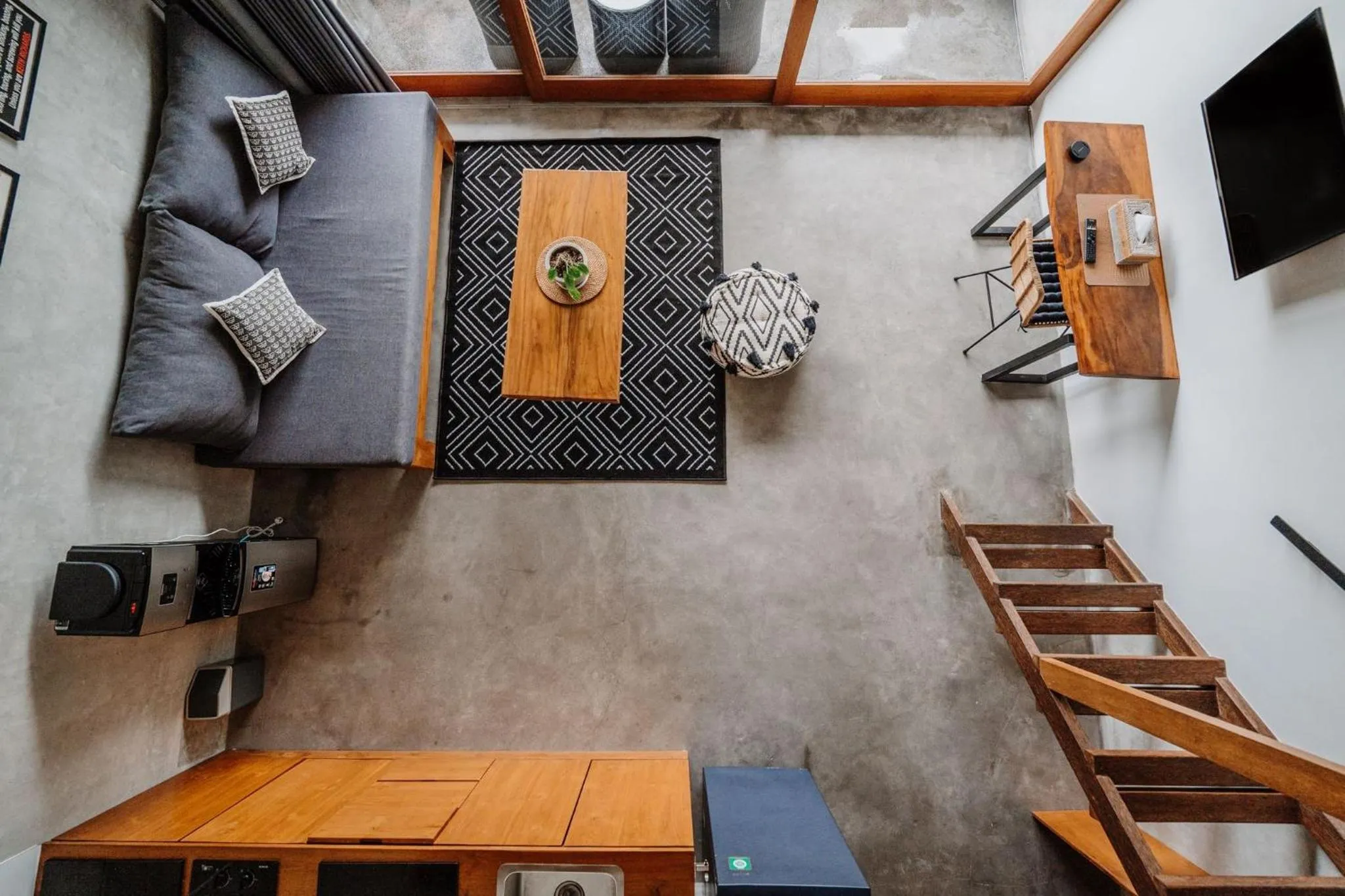 Communal lounge/ TV room in Sammy's Canggu