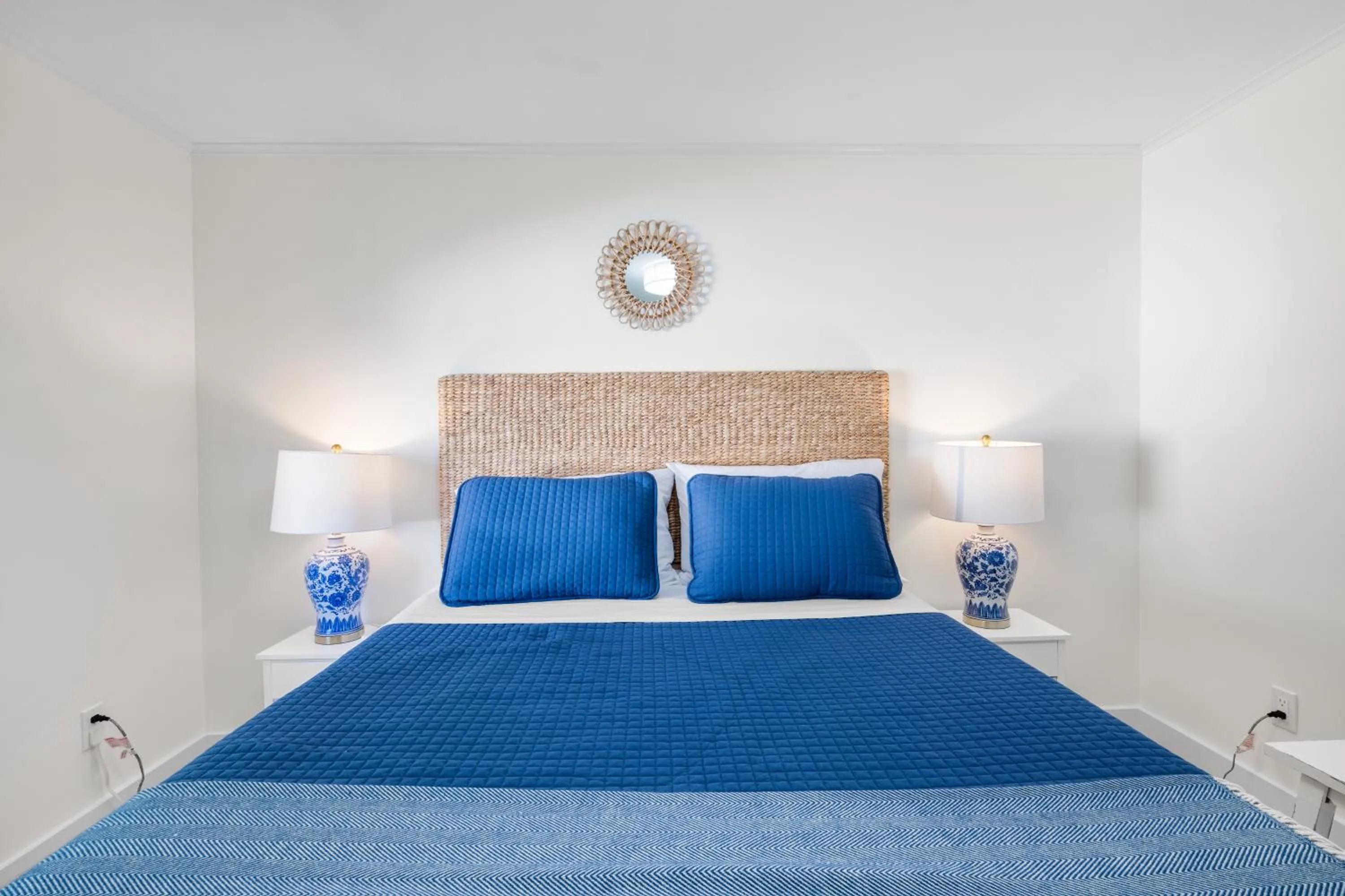 Bed in Marina Bay Cottages