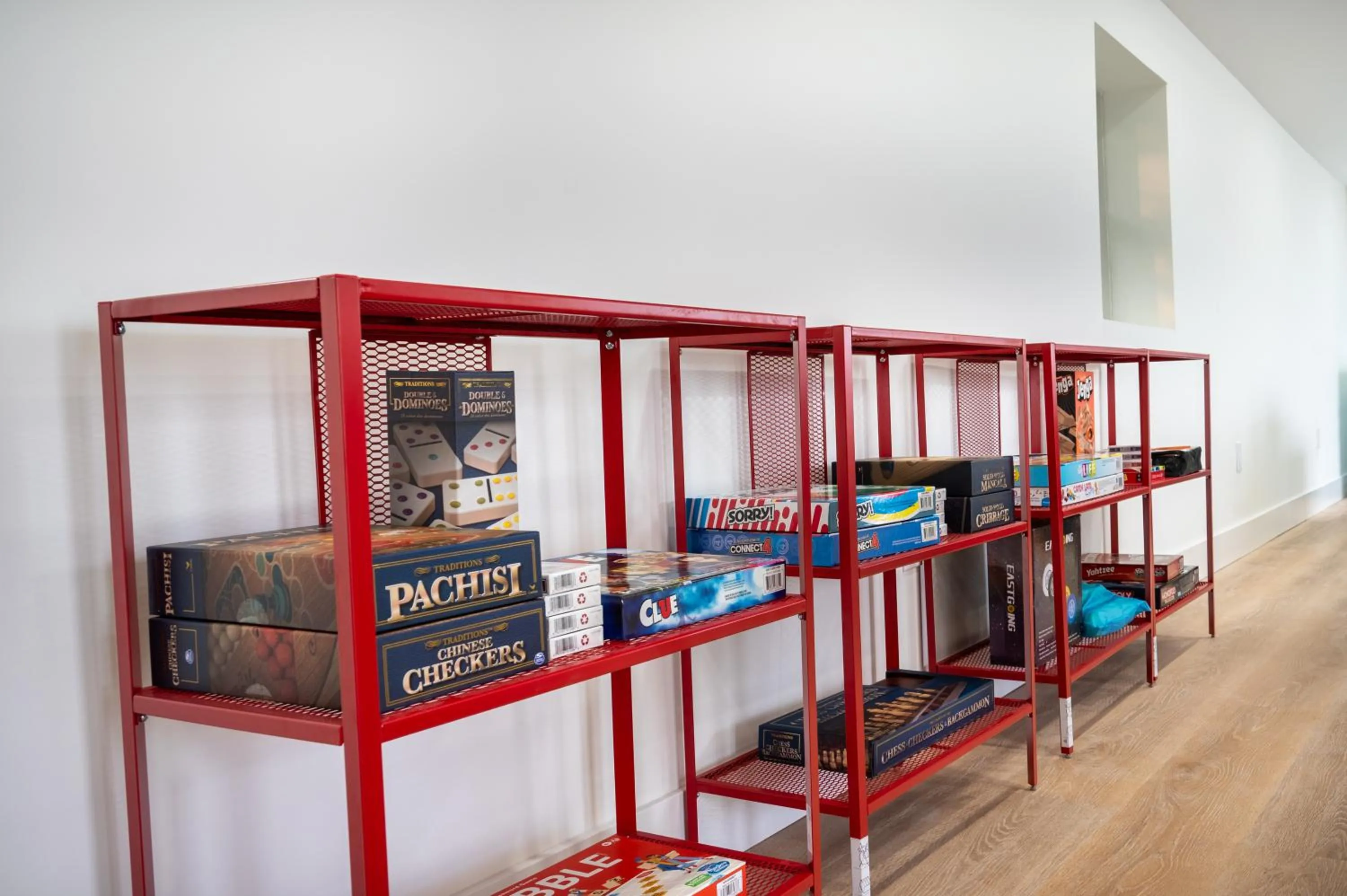 Game Room, Bed in Marina Bay Cottages