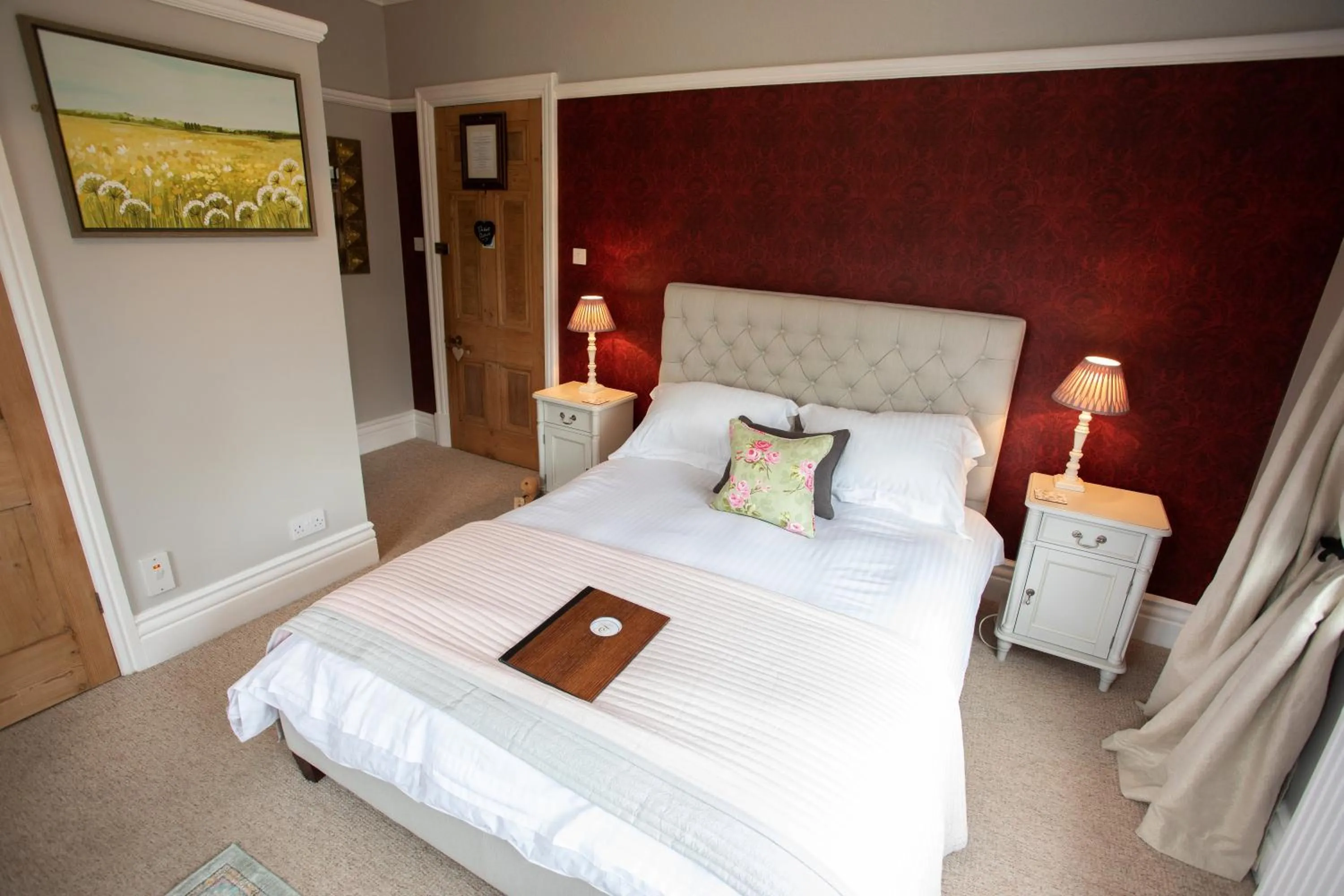 Bed in Treherne House & The Malvern Retreat