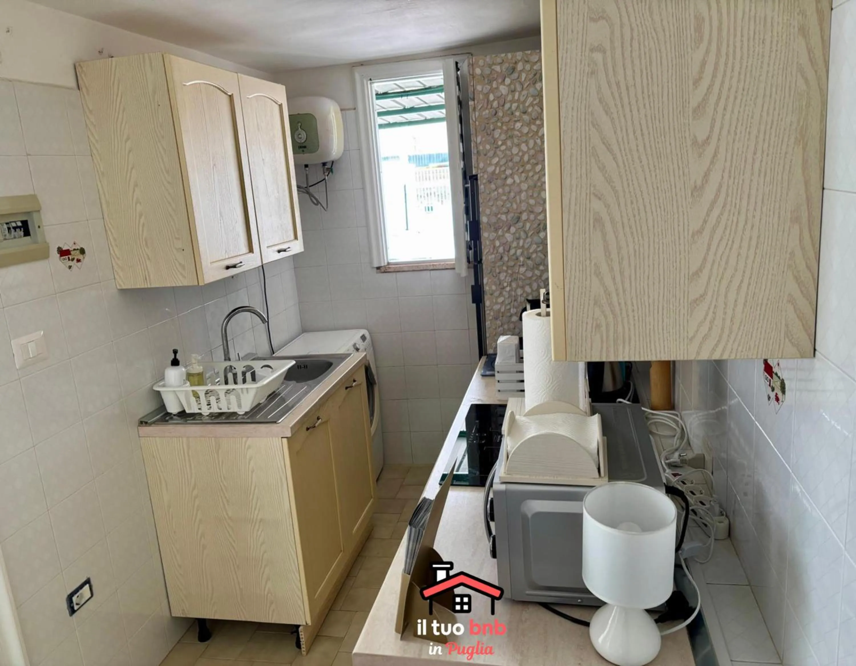 Restaurant/places to eat in Casa Bianca bnb,Big Terrace,10 min Airport Beaches