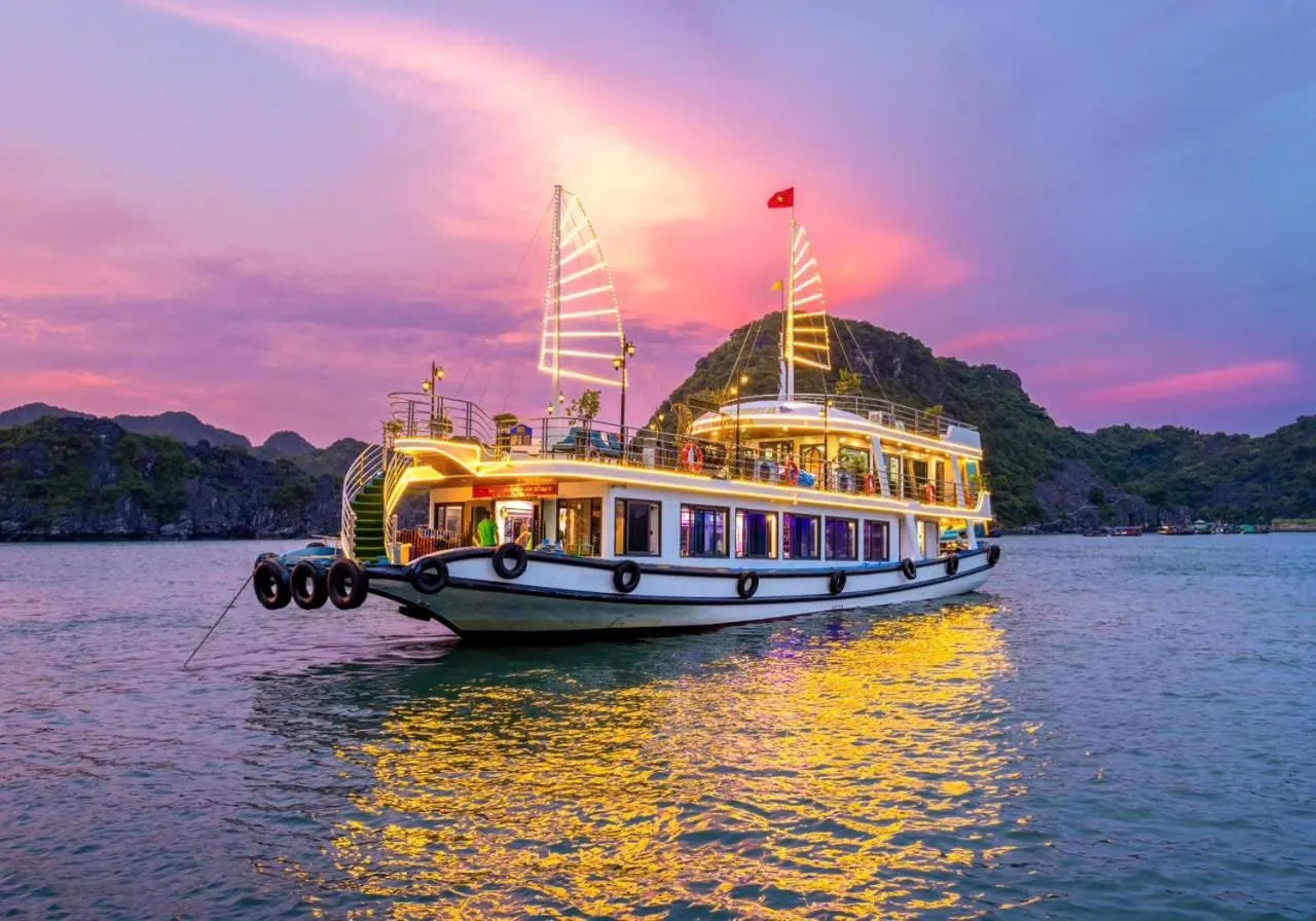 Lang Chai Metrpolis Cat Ba Hotel and Restaurant