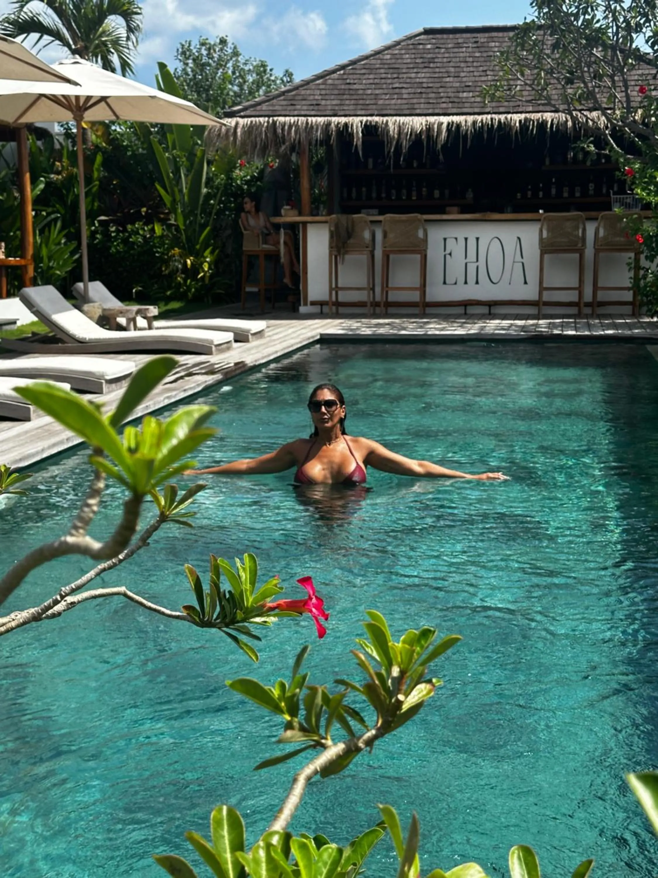 Swimming pool in EHOA NYANYI BEACH Boutique Hotel - In front of entrance to NUANU