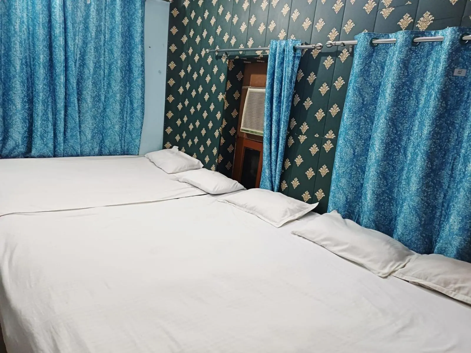 Bed in Maa Tara AC Home Stay