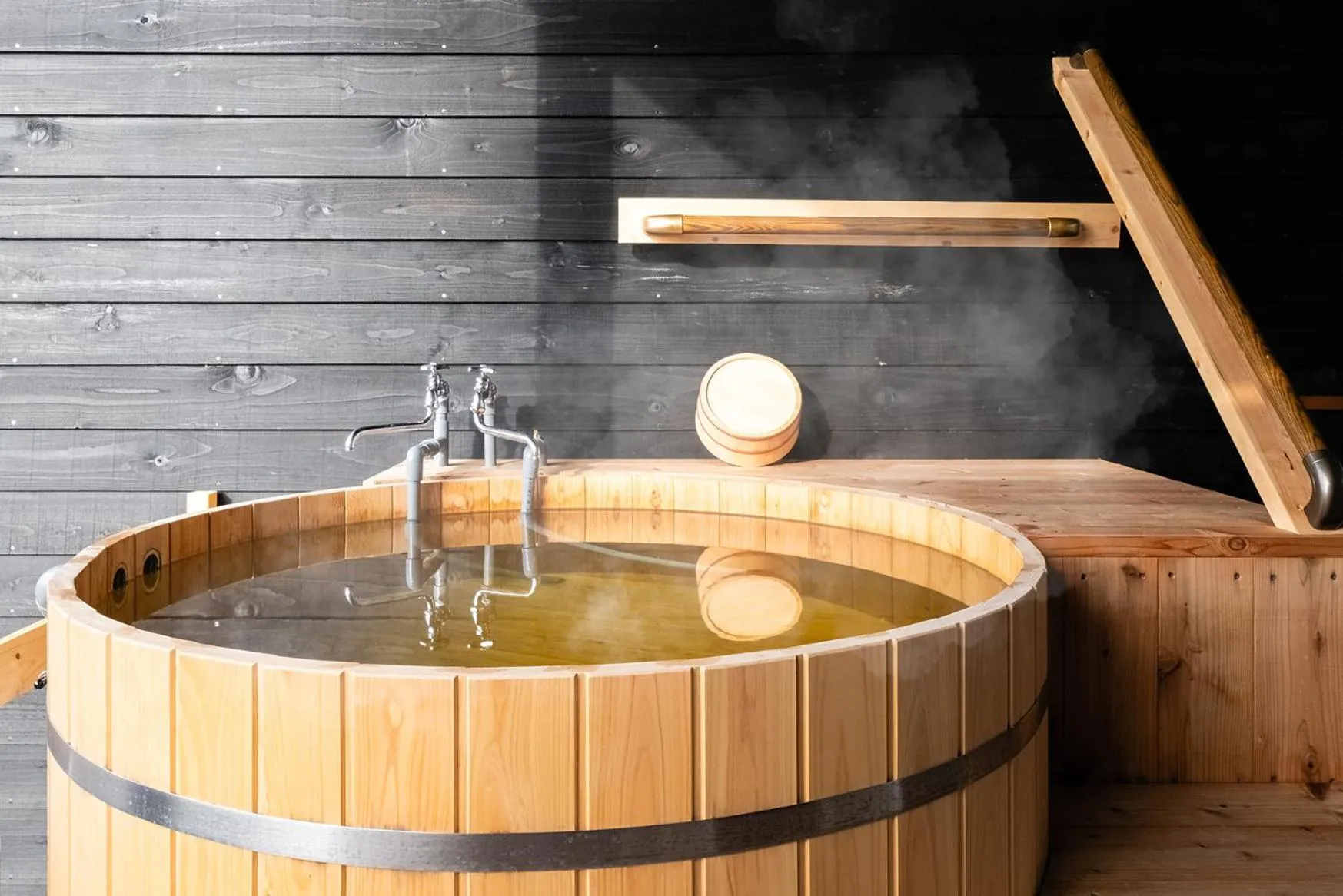 Hot Spring Bath in The OCEAN VISTA