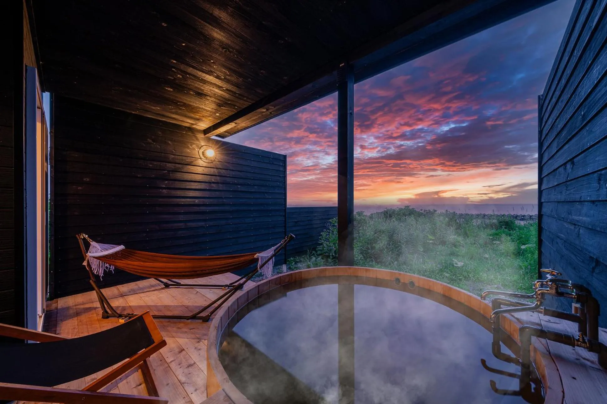 Hot Spring Bath in The OCEAN VISTA