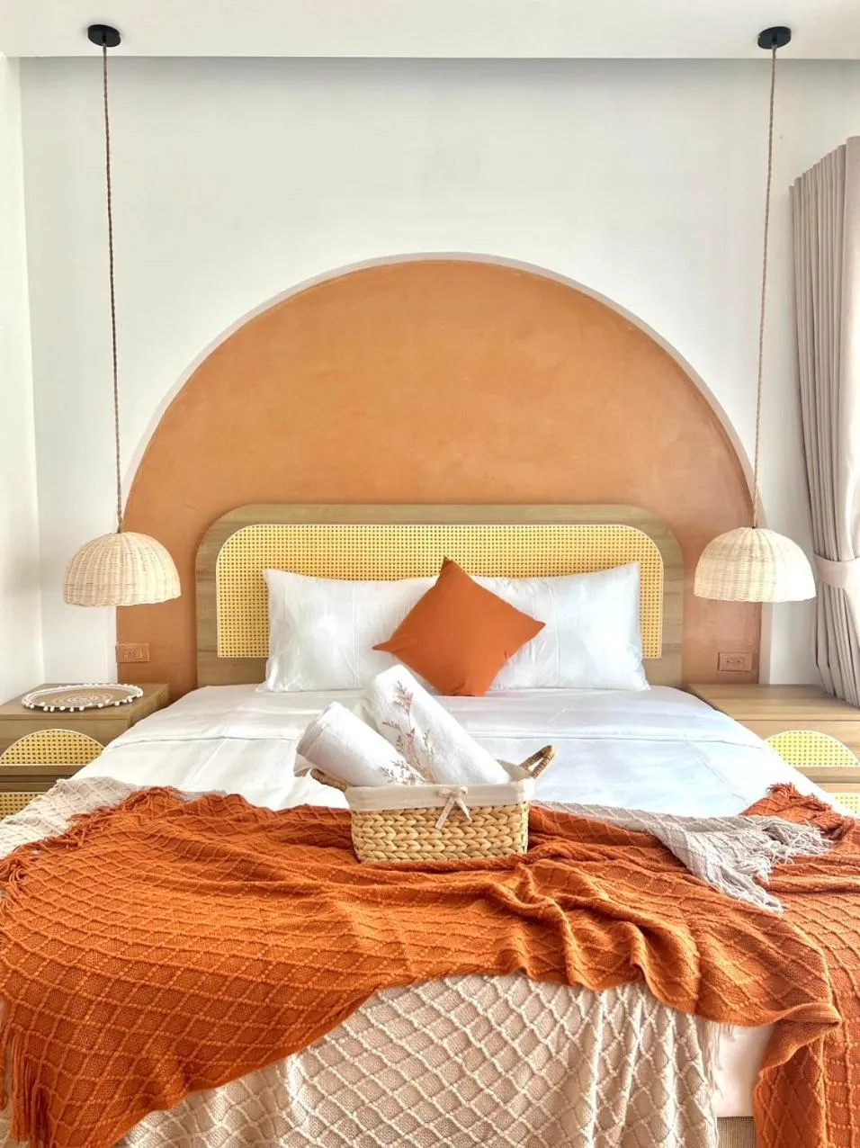 Bed in iRest Orange Tay Ho Lakeside Apartment