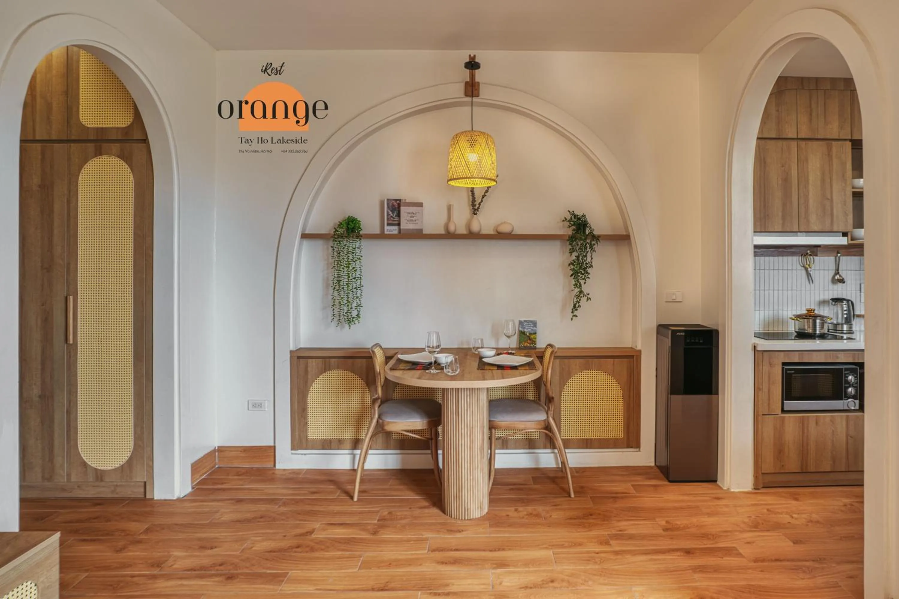 Dining area in iRest Orange Tay Ho Lakeside Apartment
