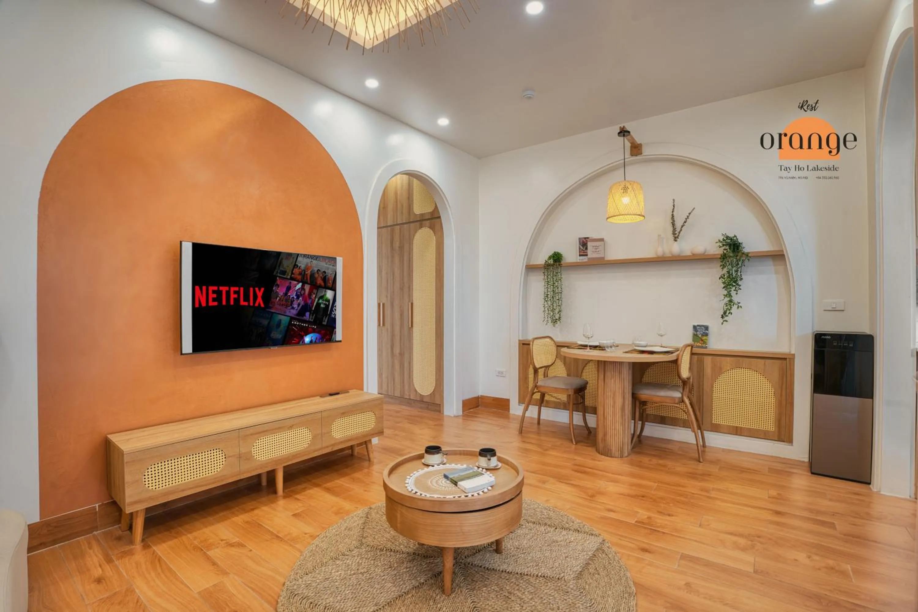 iRest Orange Tay Ho Lakeside Apartment